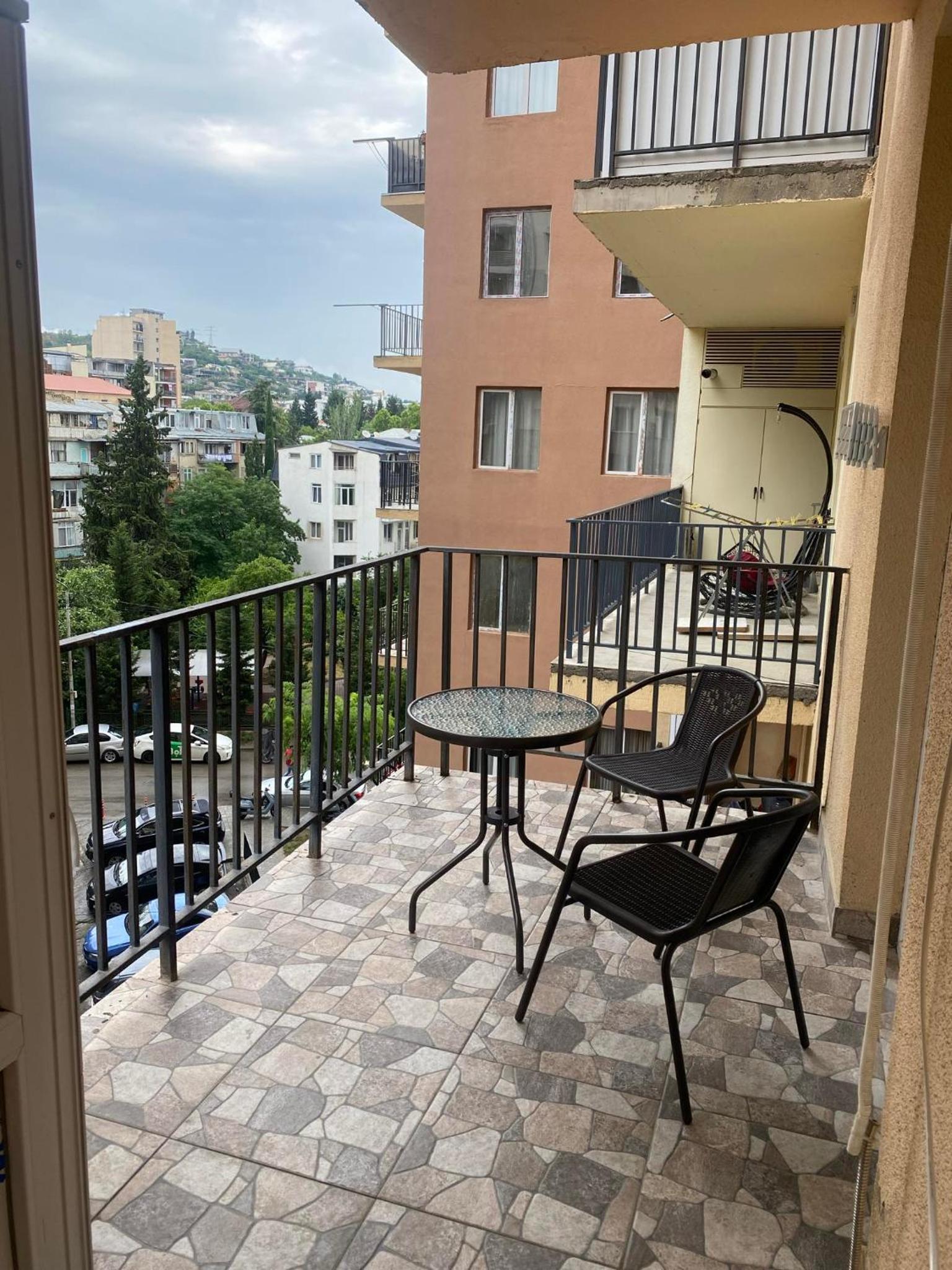 Saburtalo Apartment Gold