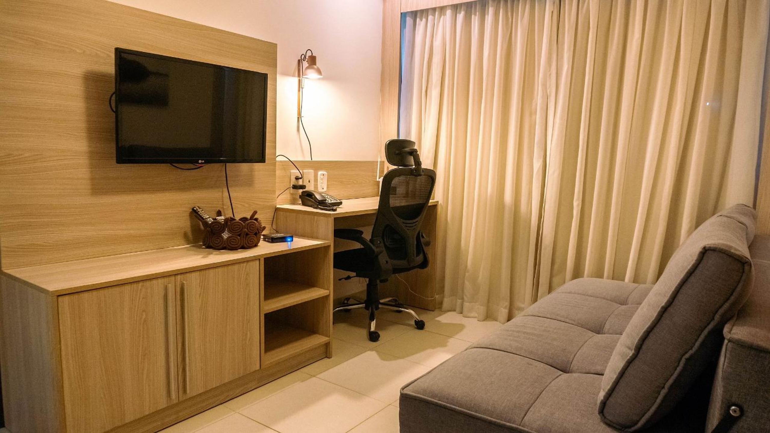 Beach Class Convention - Flats em Boa Viagem por Yolo