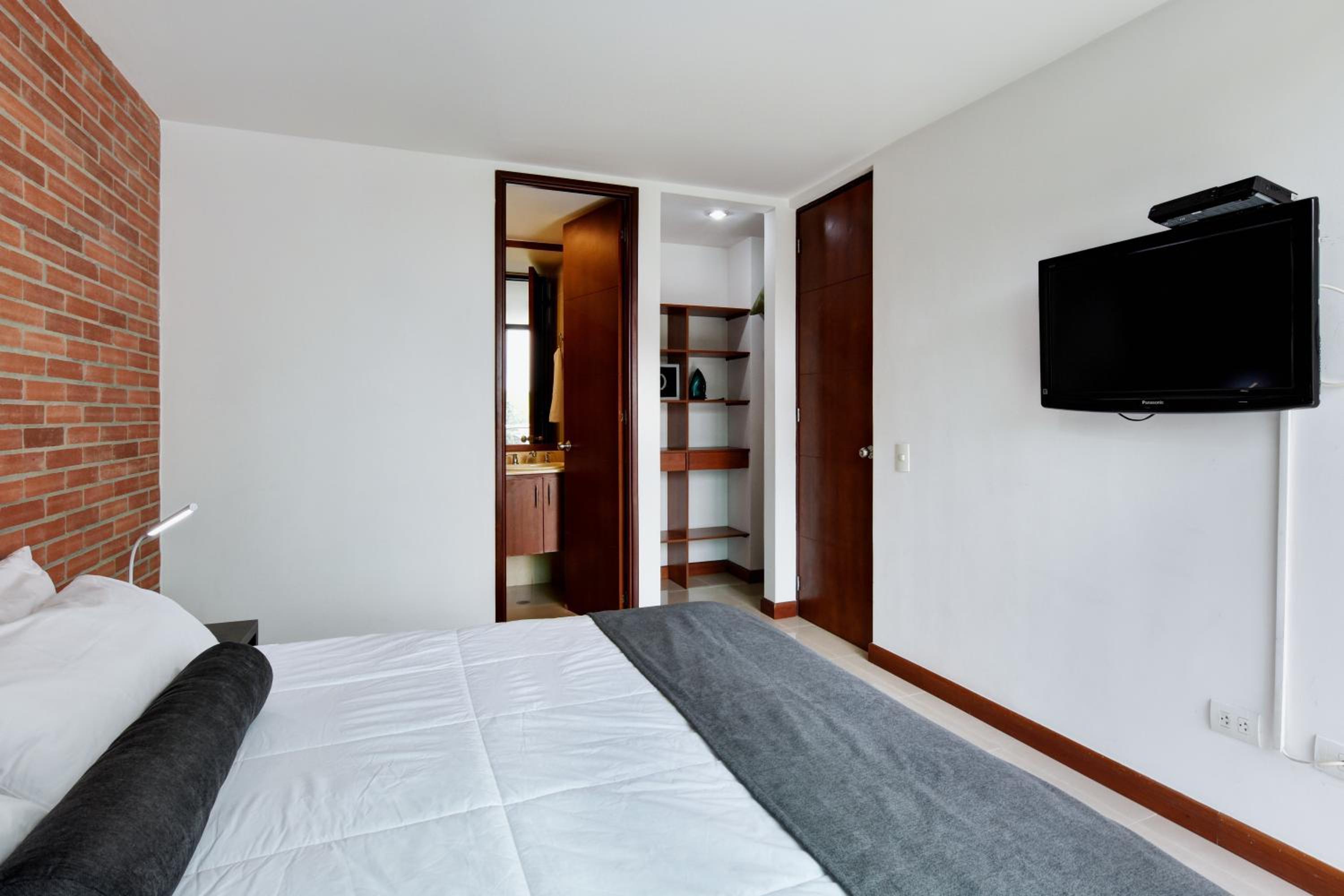 Blux Apartments Medellin