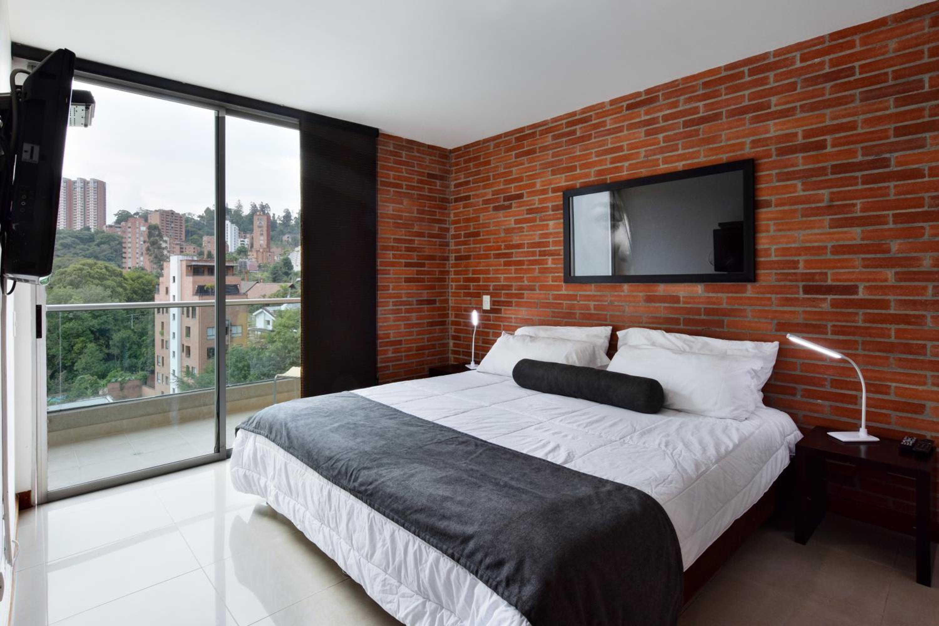 Blux Apartments Medellin