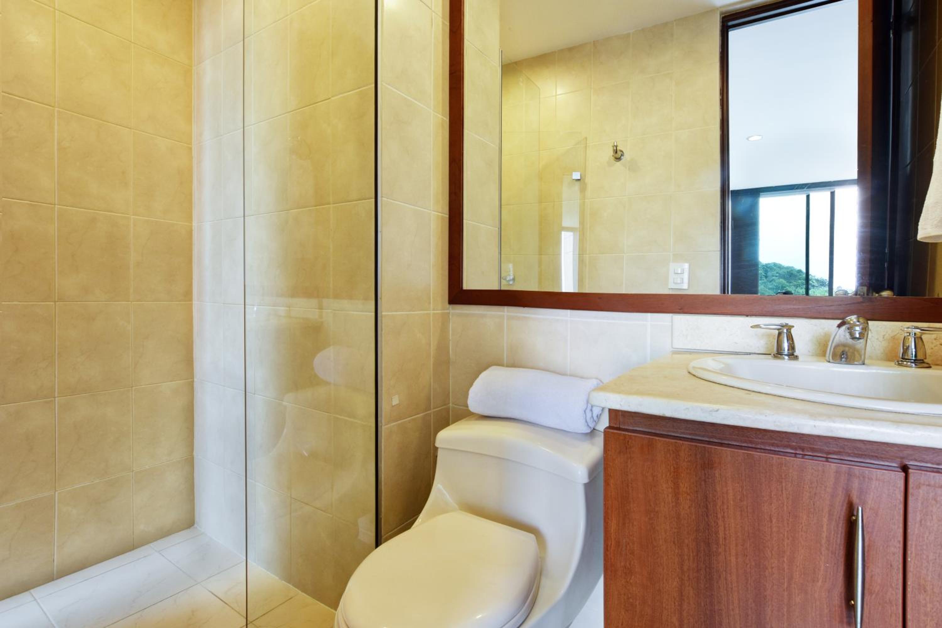 Blux Apartments Medellin