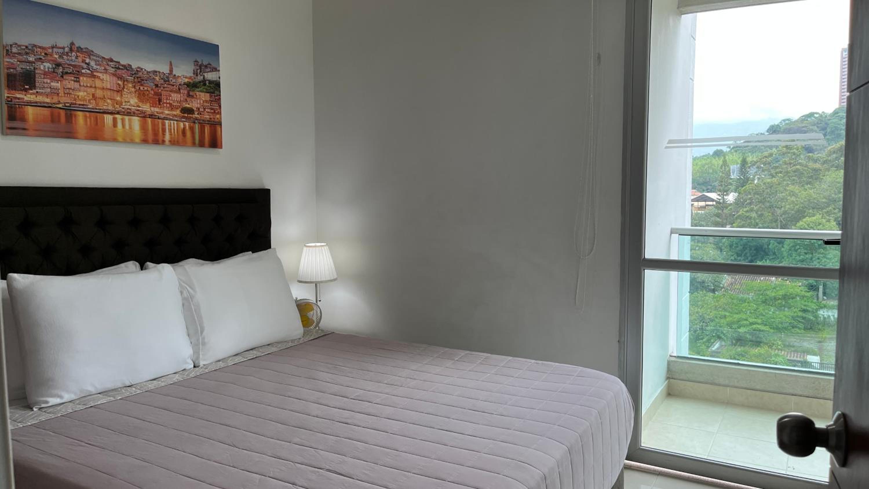 Blux Apartments Medellin