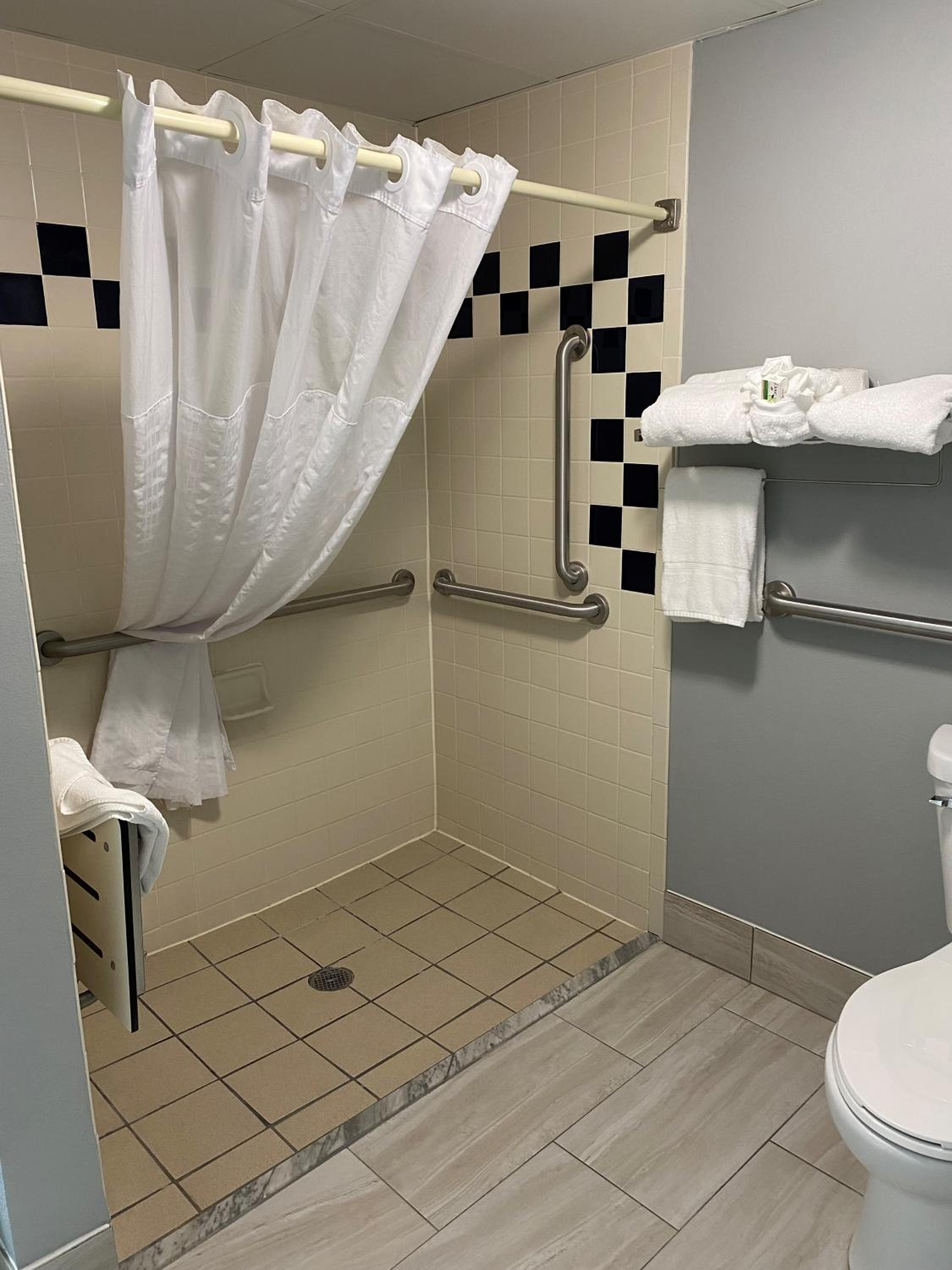 AmericInn by Wyndham Webster City