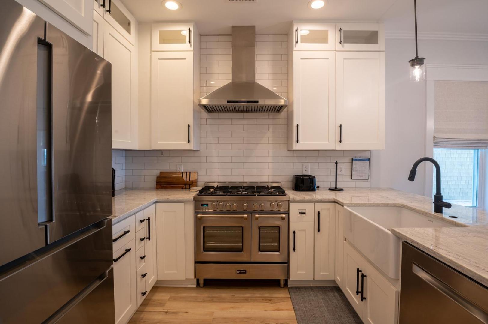 New Luxury Duplex, Short walk to Beach-Blue Pearl