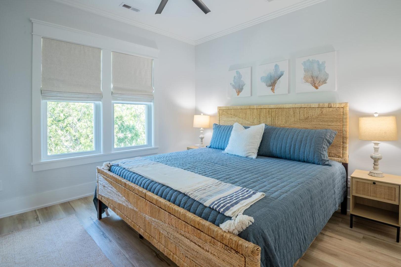 New Luxury Duplex, Short walk to Beach-Blue Pearl