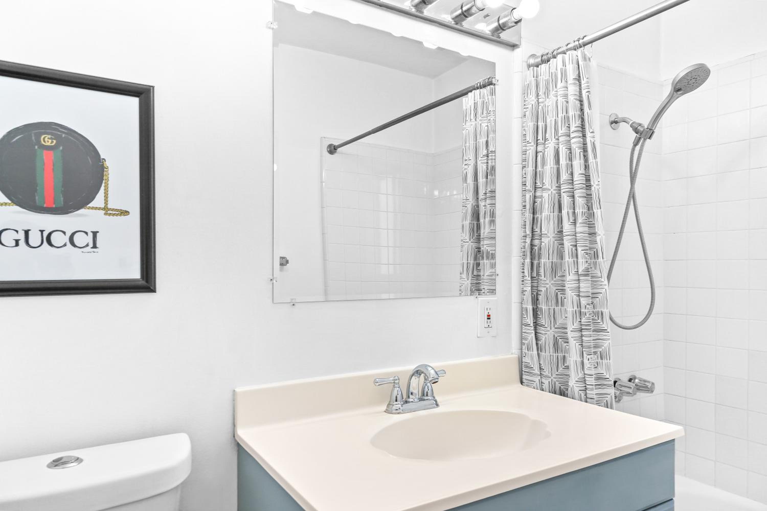 Modern 3BD 2BA Pet-Friendly Gem in West Covina view 3