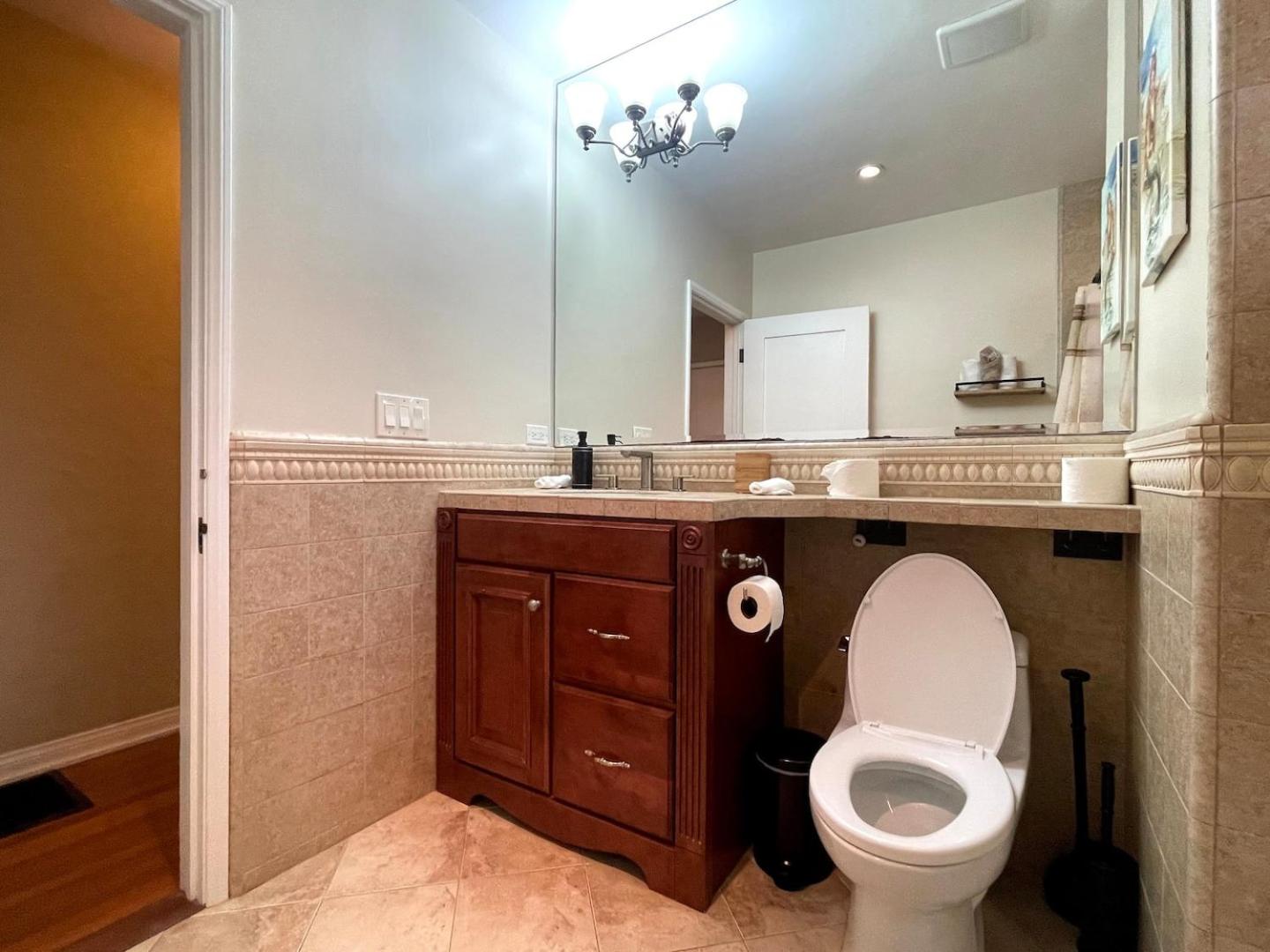 3BR 2BA Peaceful Home Near LAX