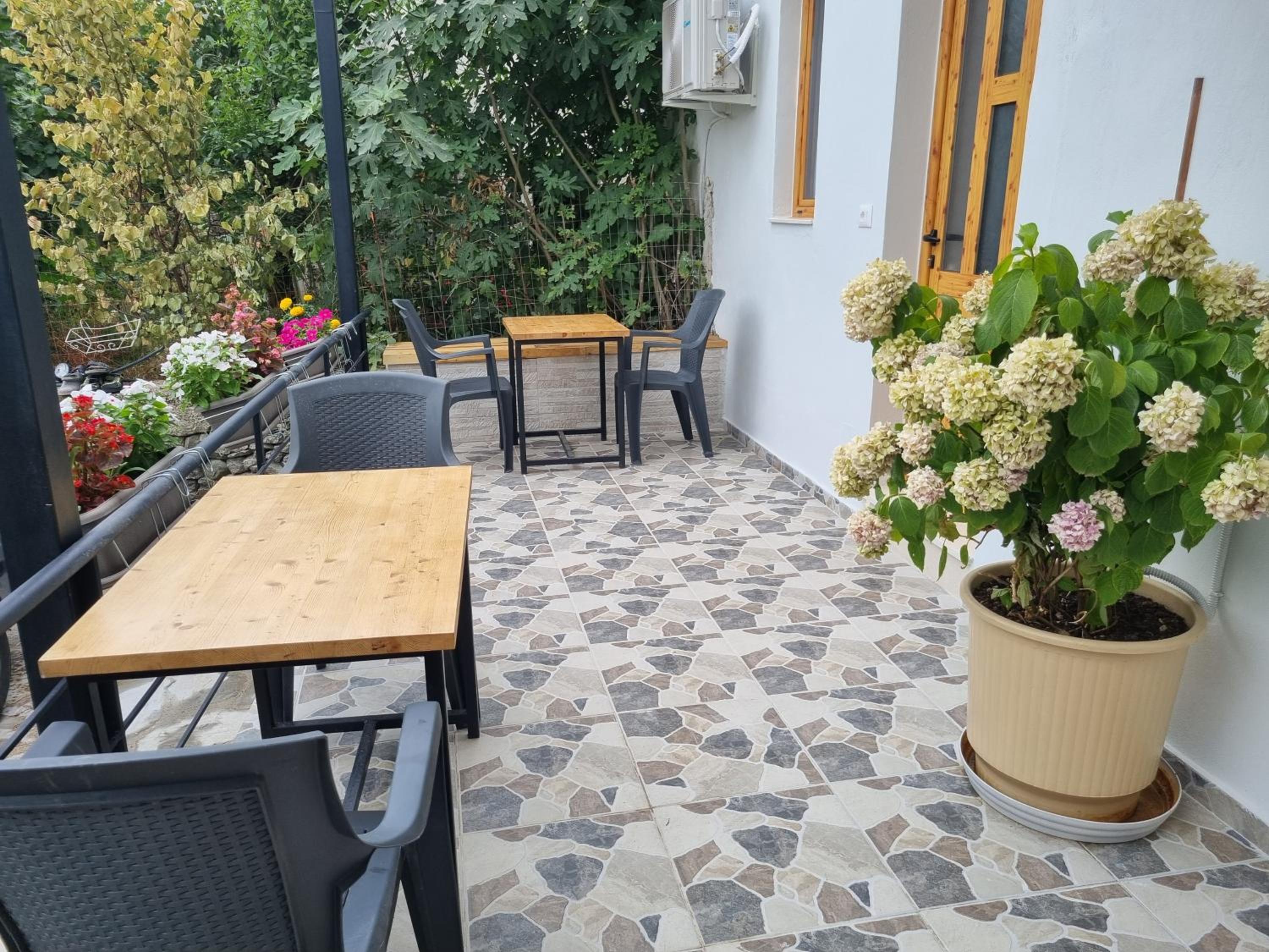 Tony's Terrace