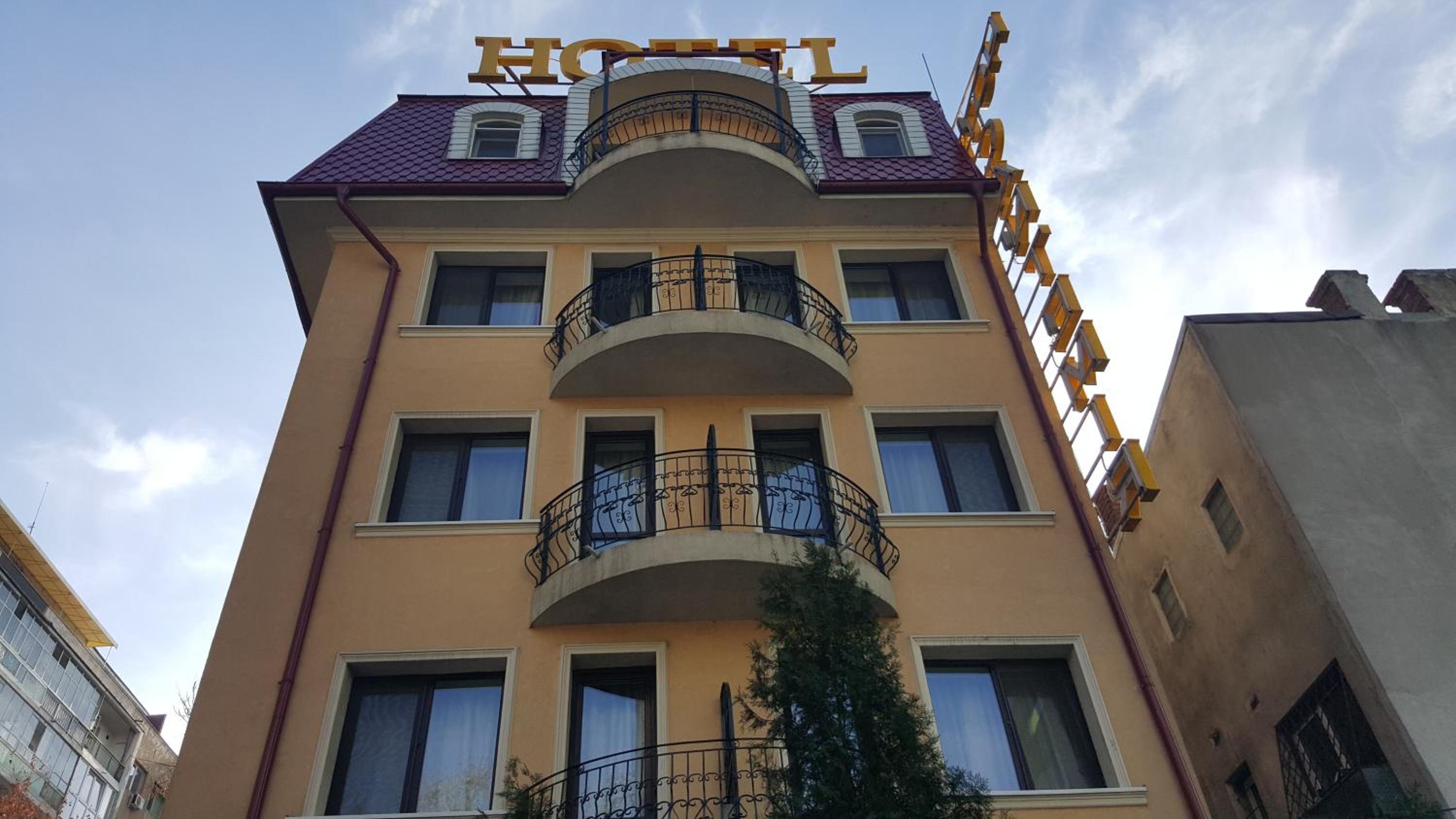 Hotel Cantemir - Image 1