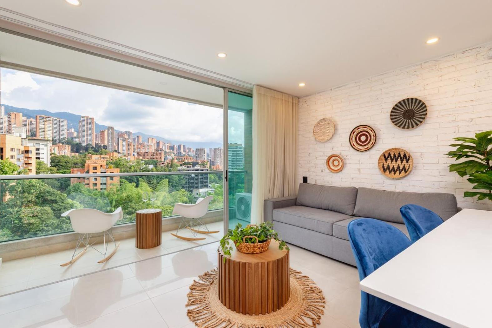 Blux Apartments Medellin