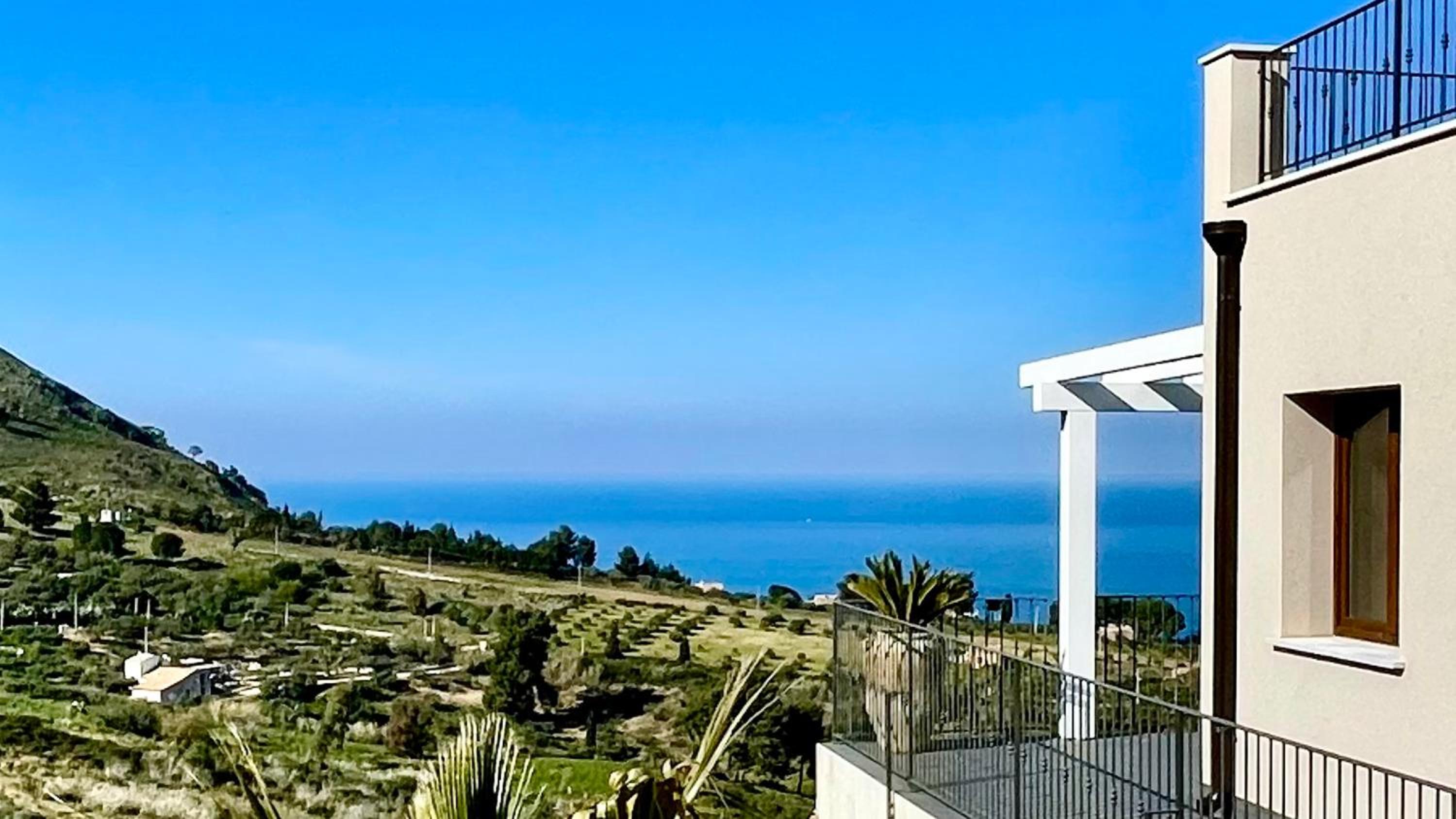 Villa Felice - SEAVIEWS & PRIVATE POOL view 4