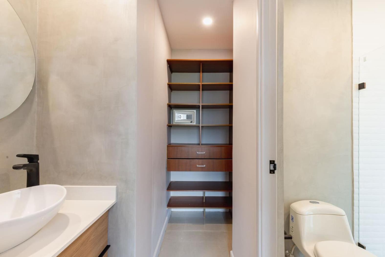 Blux Apartments Medellin