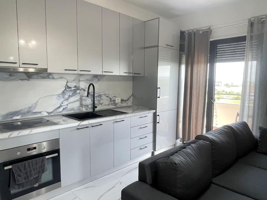 Sunset Apartment, Golem, Albania Seaview