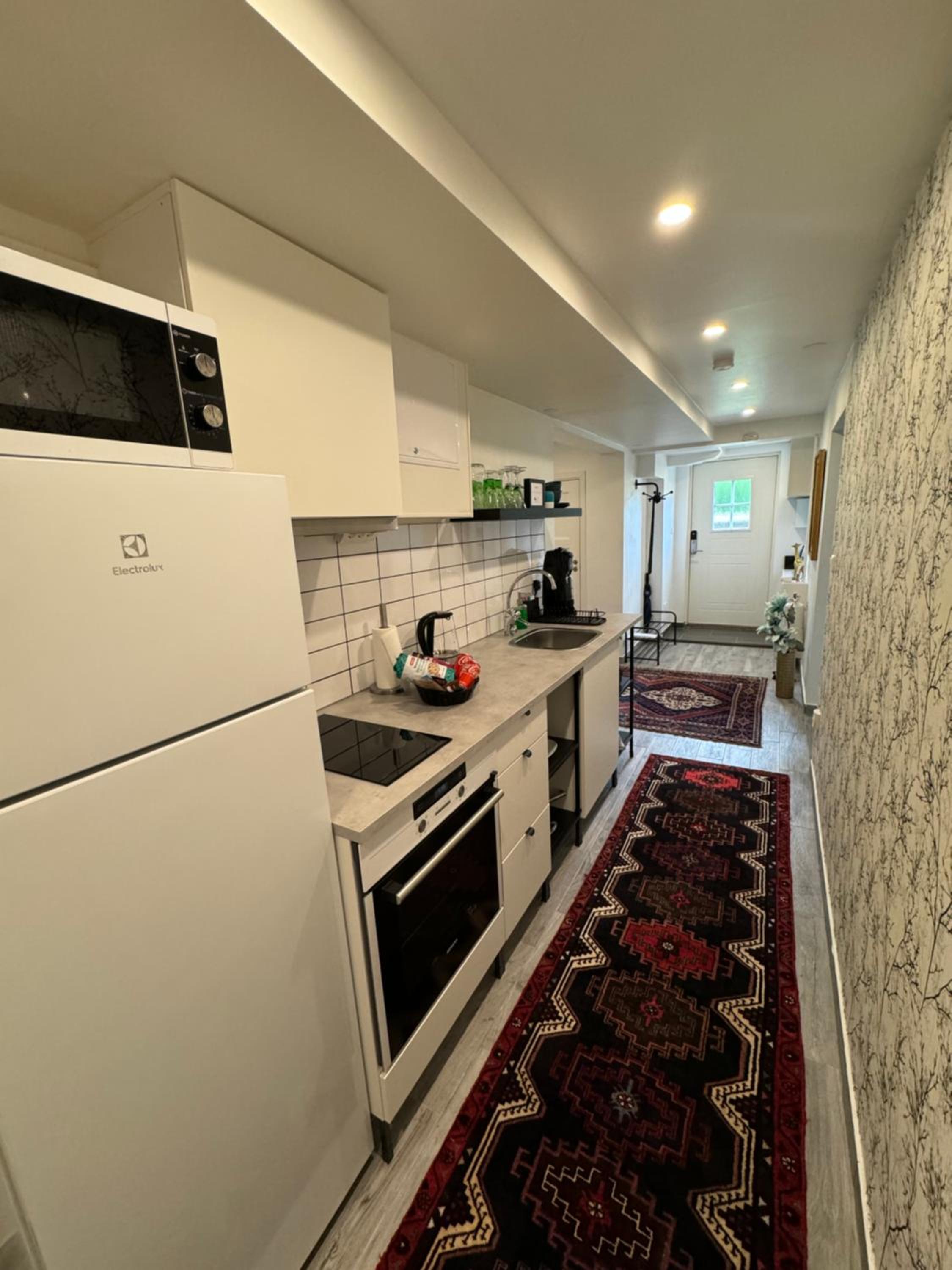 Apartment near community train to Stockholm view 2