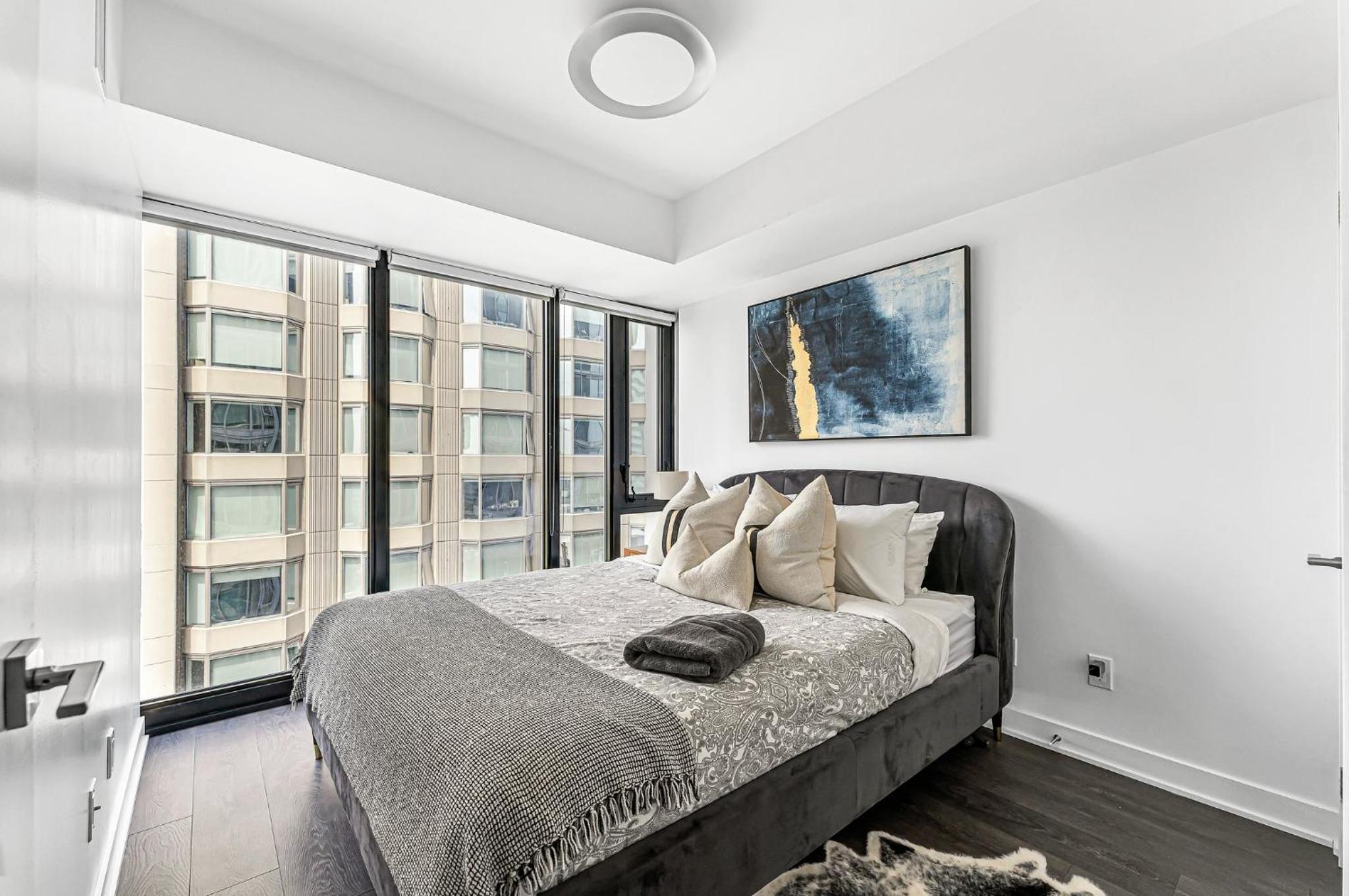 Executive 1 Bedroom close to Four Seasons Yorkville!