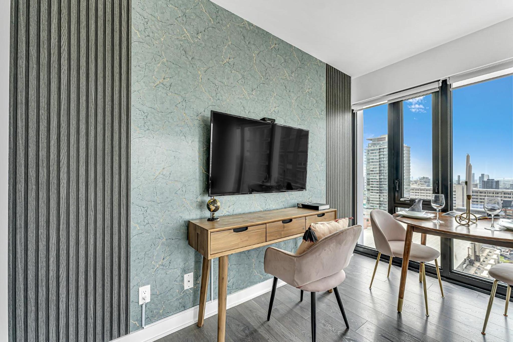 Executive 1 Bedroom close to Four Seasons Yorkville!