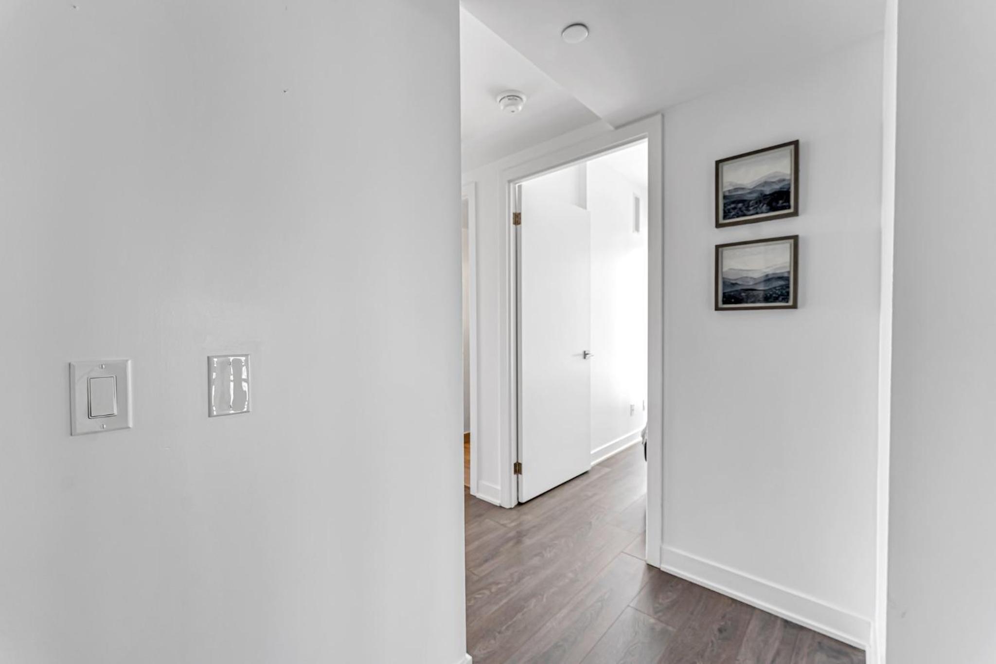 Executive 1 Bedroom close to Four Seasons Yorkville!