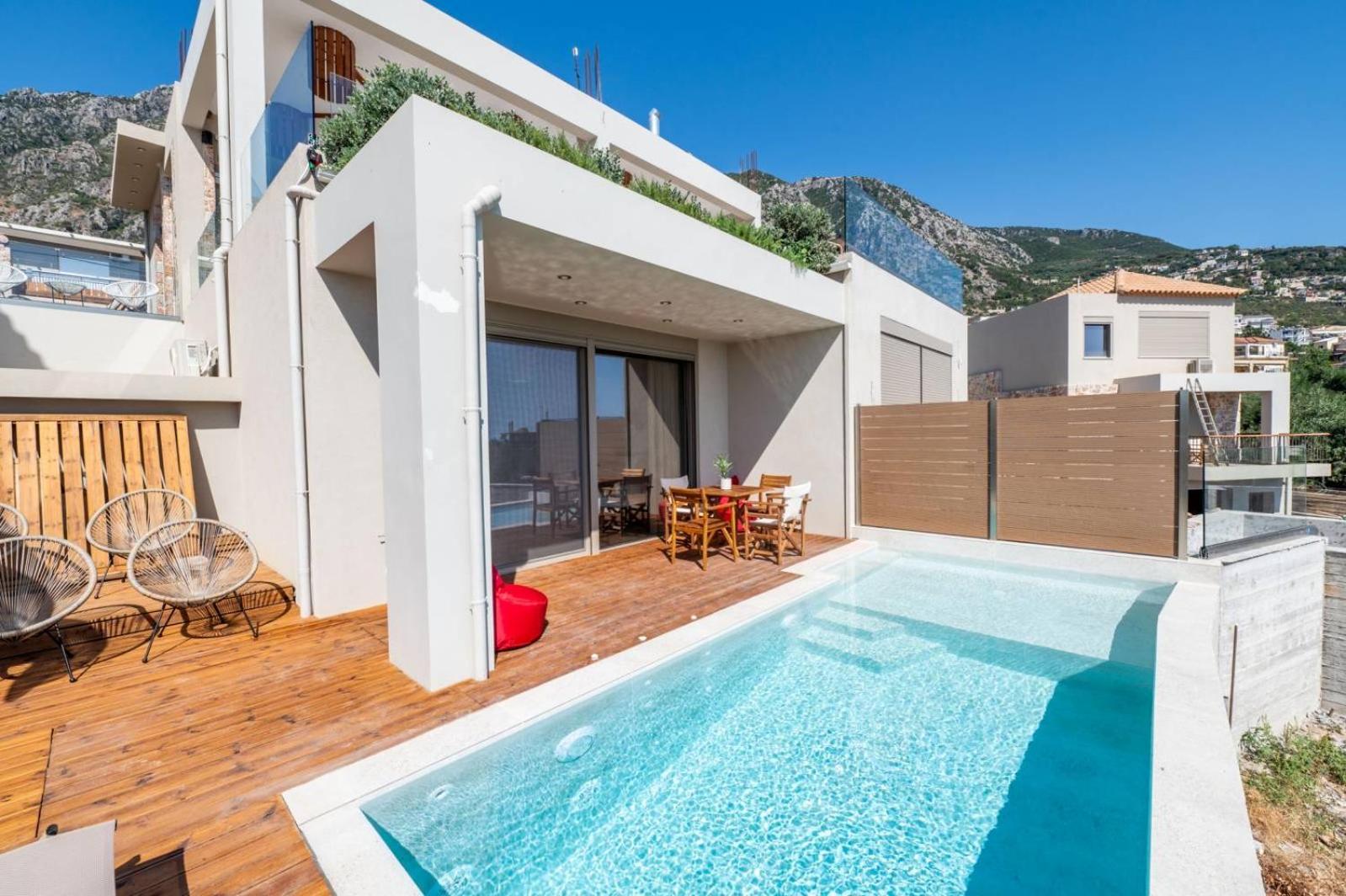 Petradi Suites