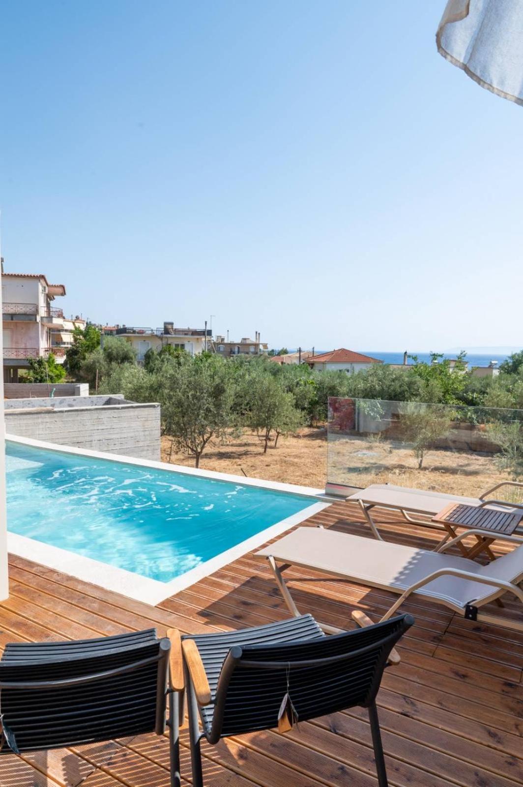 Petradi Suites