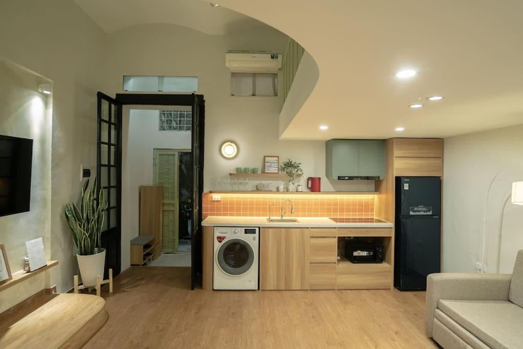 Lucy Homee apartment