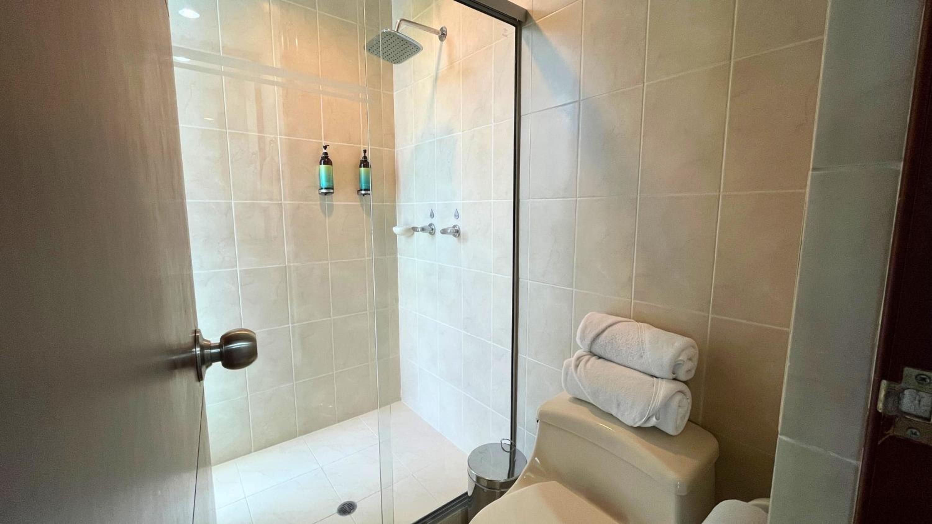 Blux Apartments Medellin