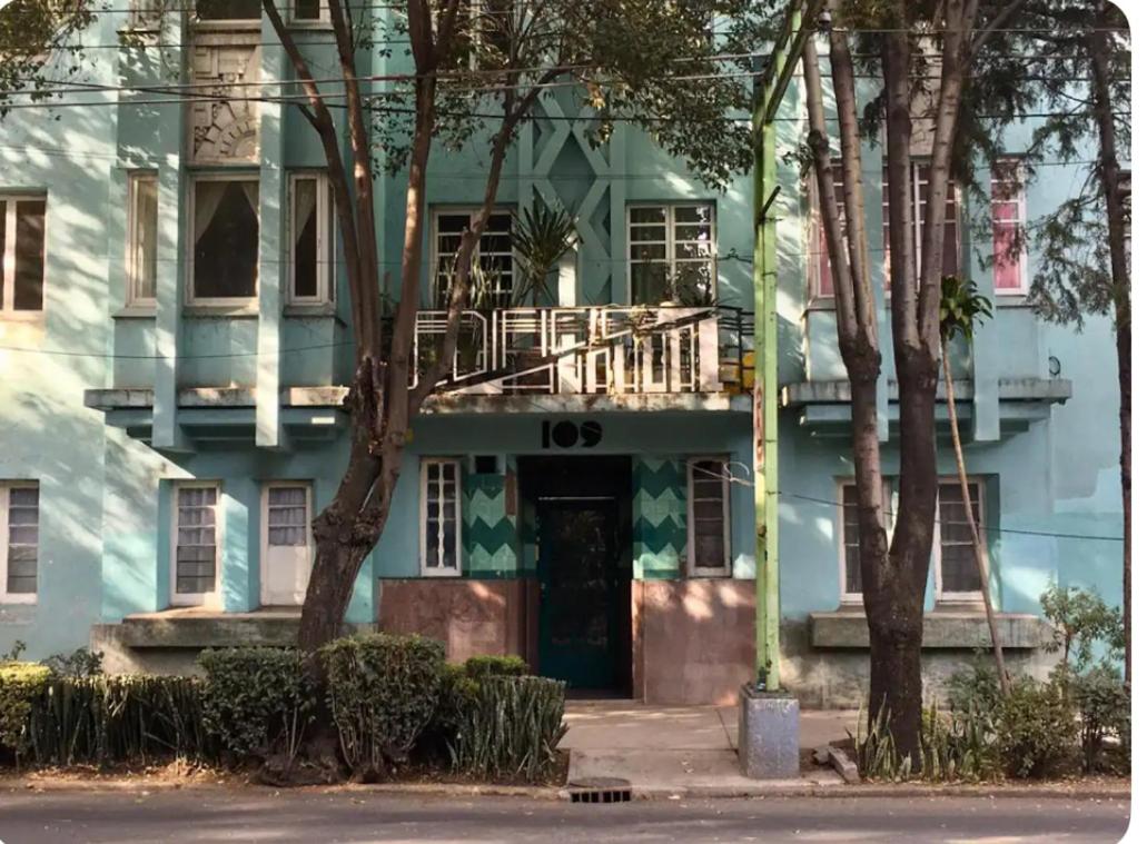 Queretaro Apt 301 — Mexico City