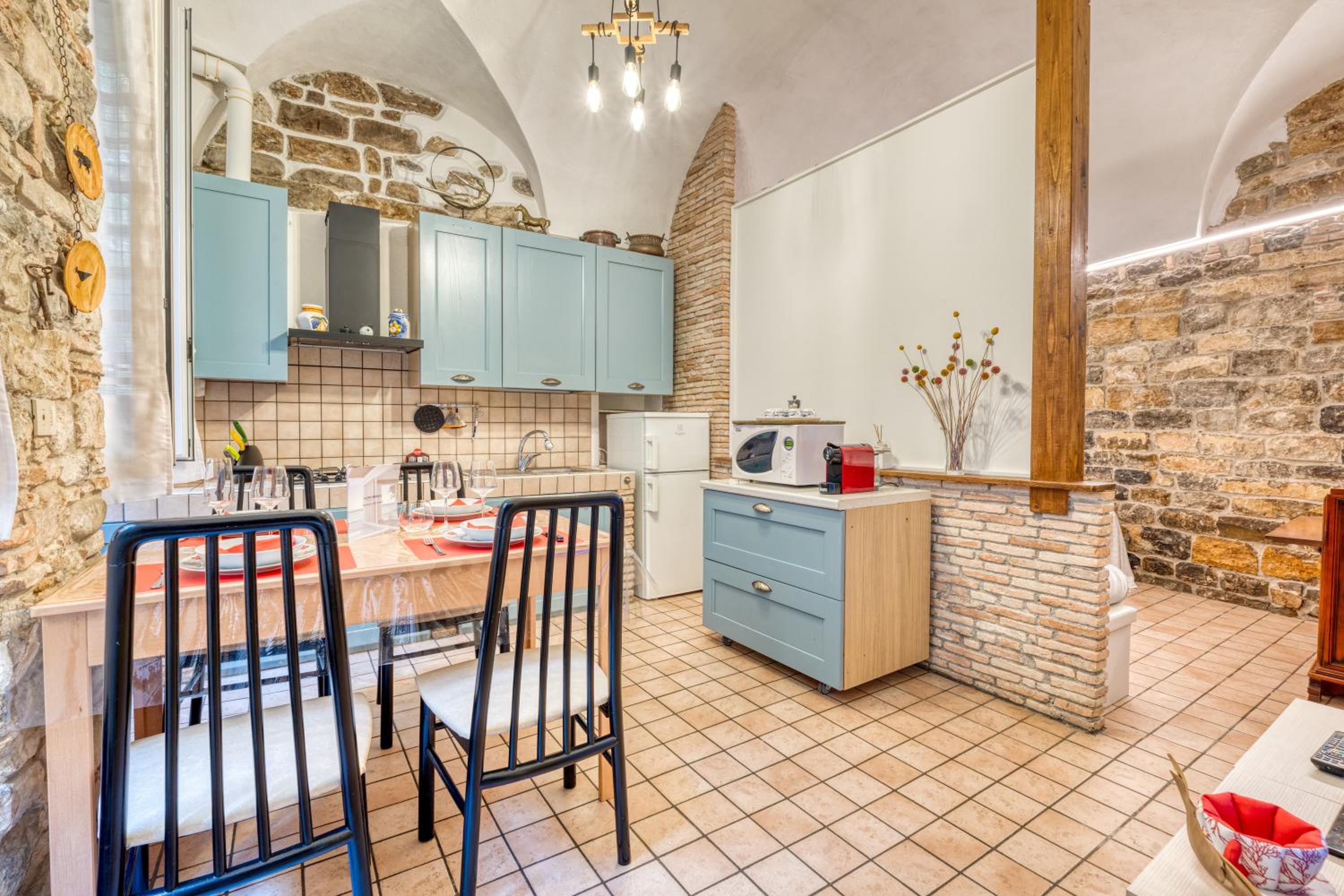 Caratteristico Appartamento In Centro - Happy Rentals view 4
