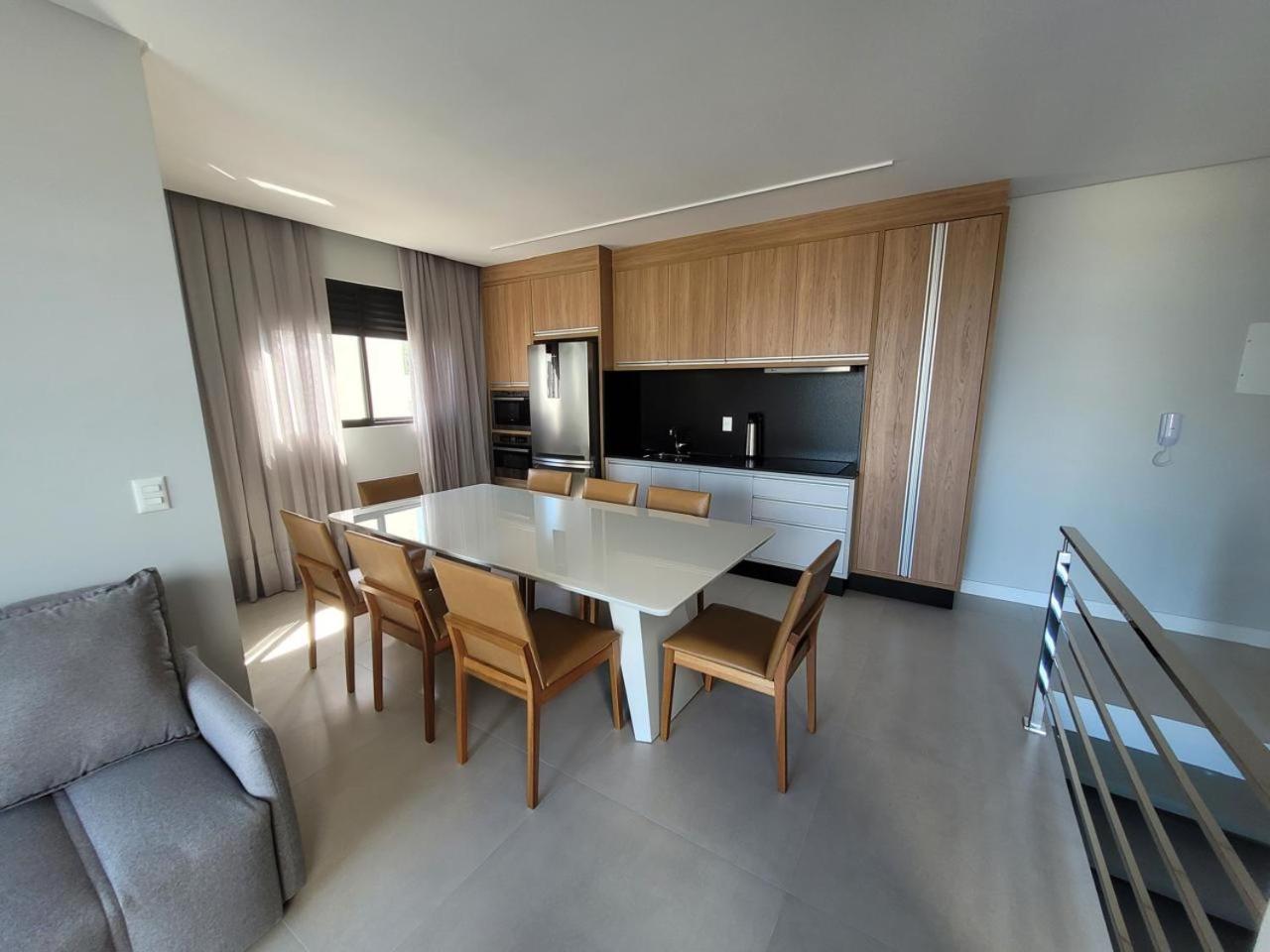 Cobertura duplex alto padrão 200m da praia