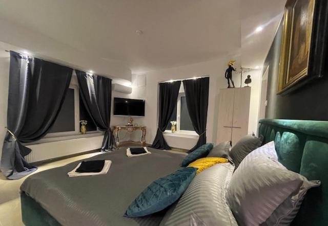 Apartment Central very close to Aquapark Nymphaea view 3