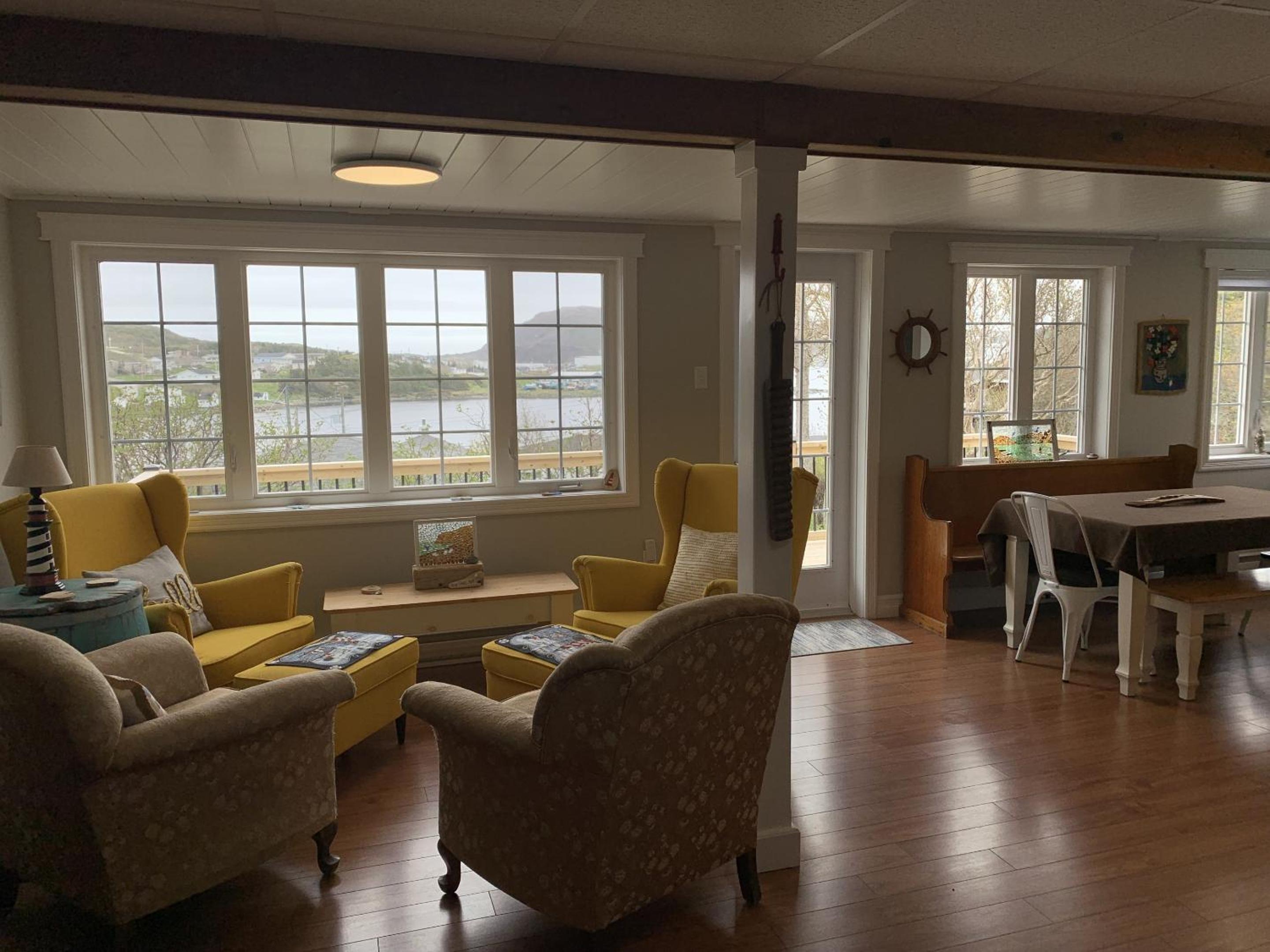 Crows Nest Inn