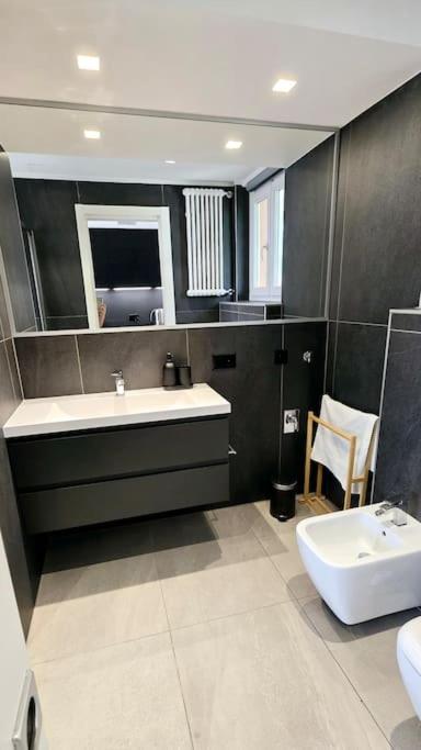 Luxurious 1,5 apartment with parking near center
