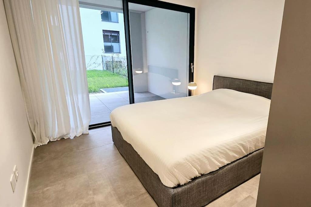 Charming apartment with garden & parking