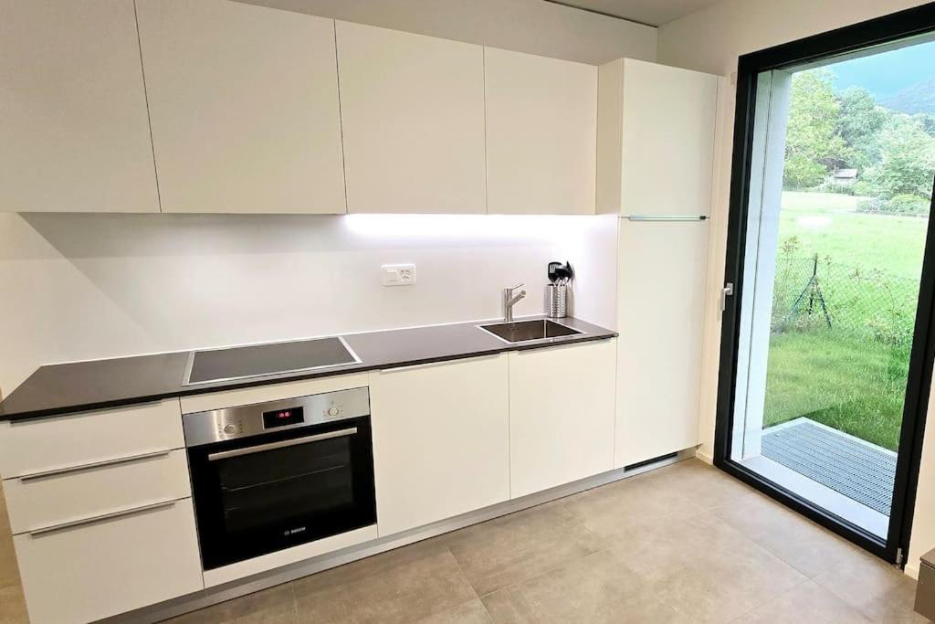 Charming apartment with garden & parking