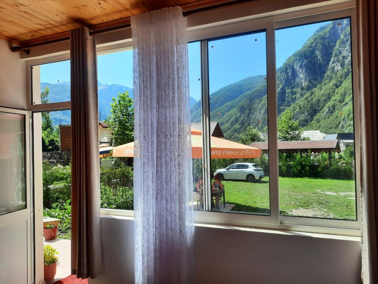 Mikel Center Theth Guesthouse