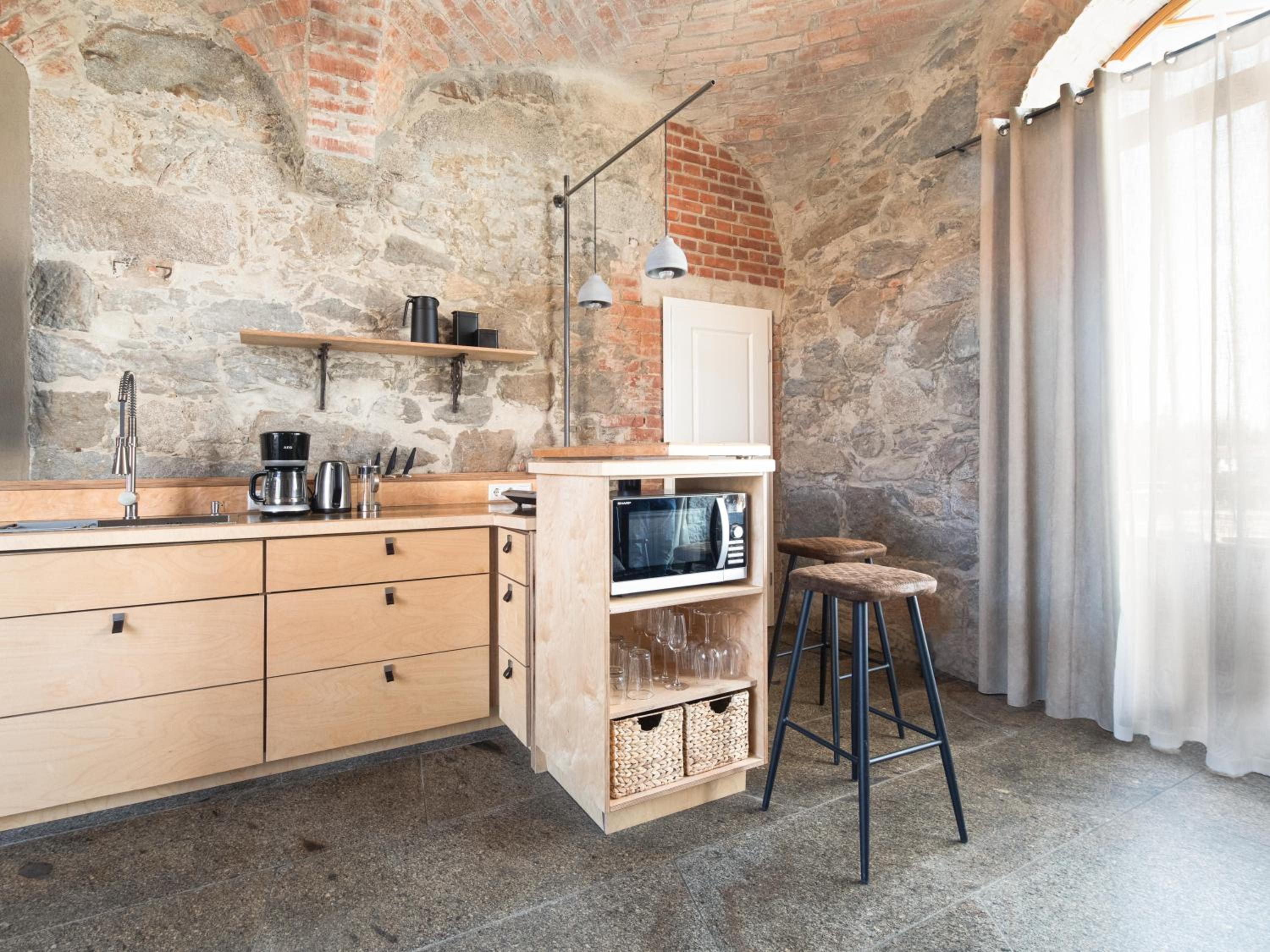 HexenburgbeiDresden mit Faßsauna Stylishes Designerappartement mit Schlafsofa, Terrasse - Nähe Sächsische Schweiz Dresden