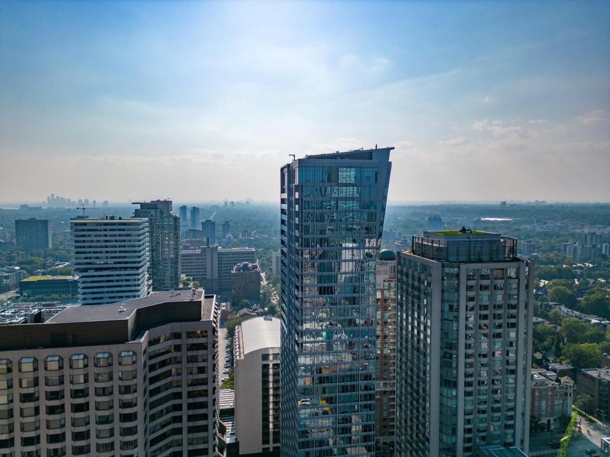 Executive 1 Bedroom close to Four Seasons Yorkville!