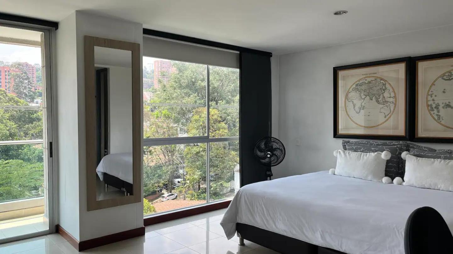 Blux Apartments Medellin