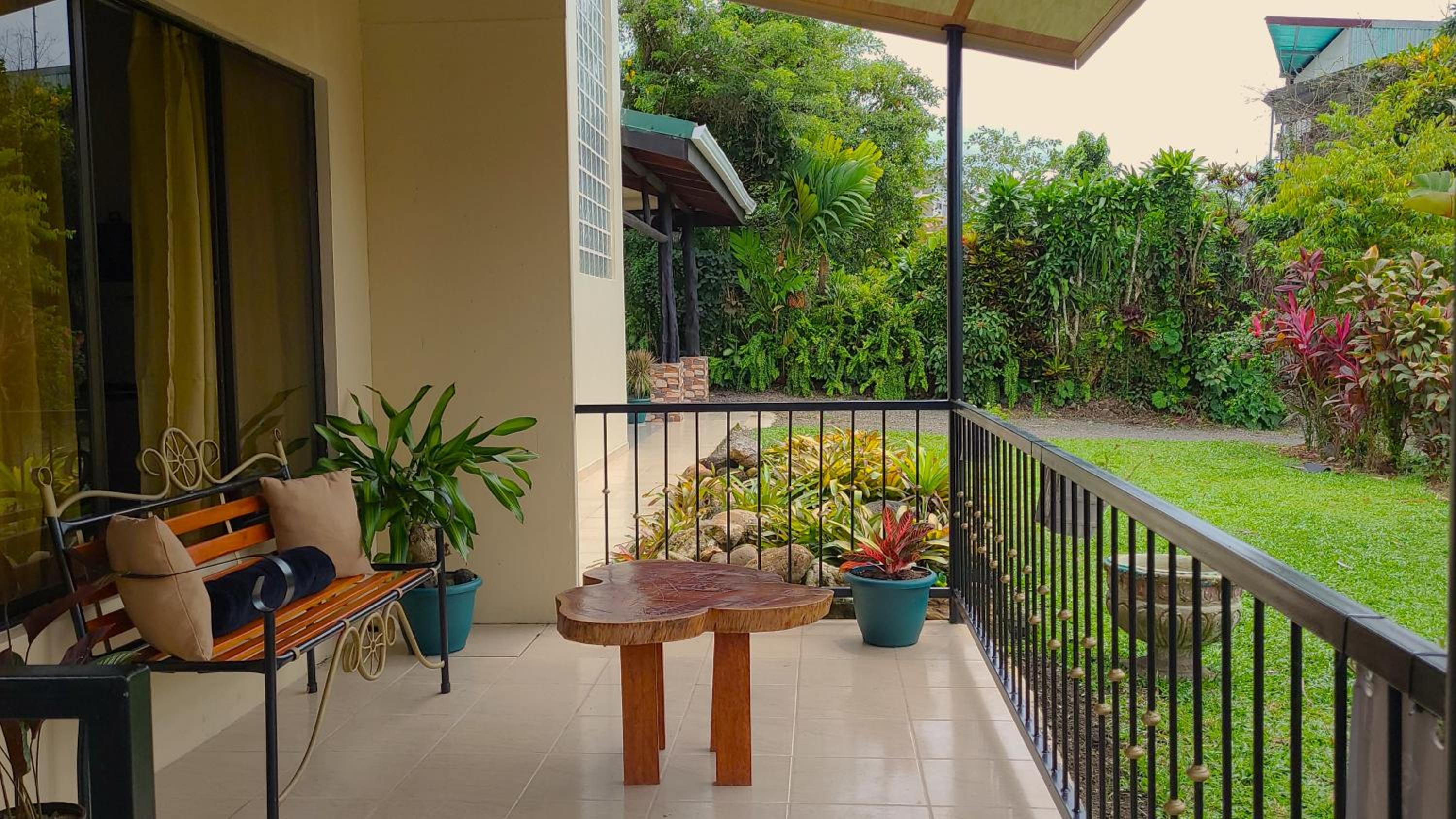 Arenal Gardens Villa