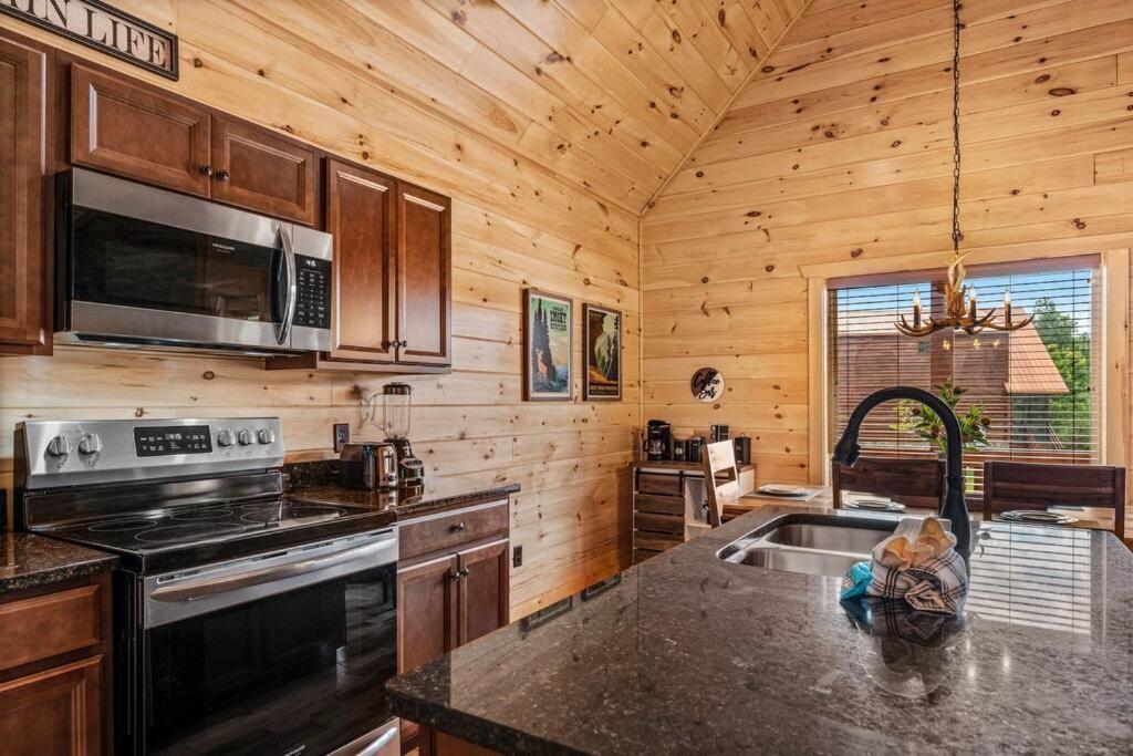 Mountain Time Lodge view 5