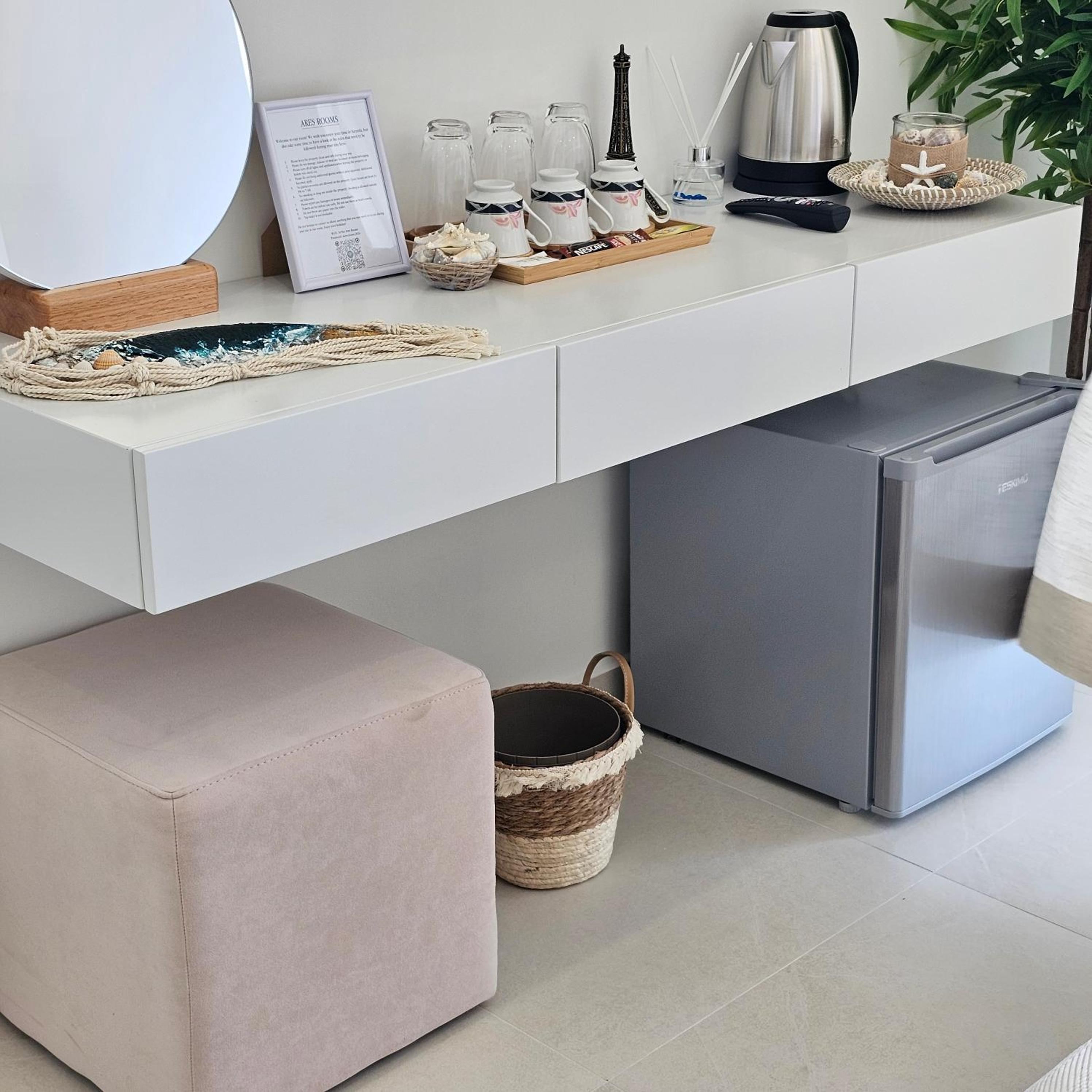Ares Beachfront Luxury Rooms