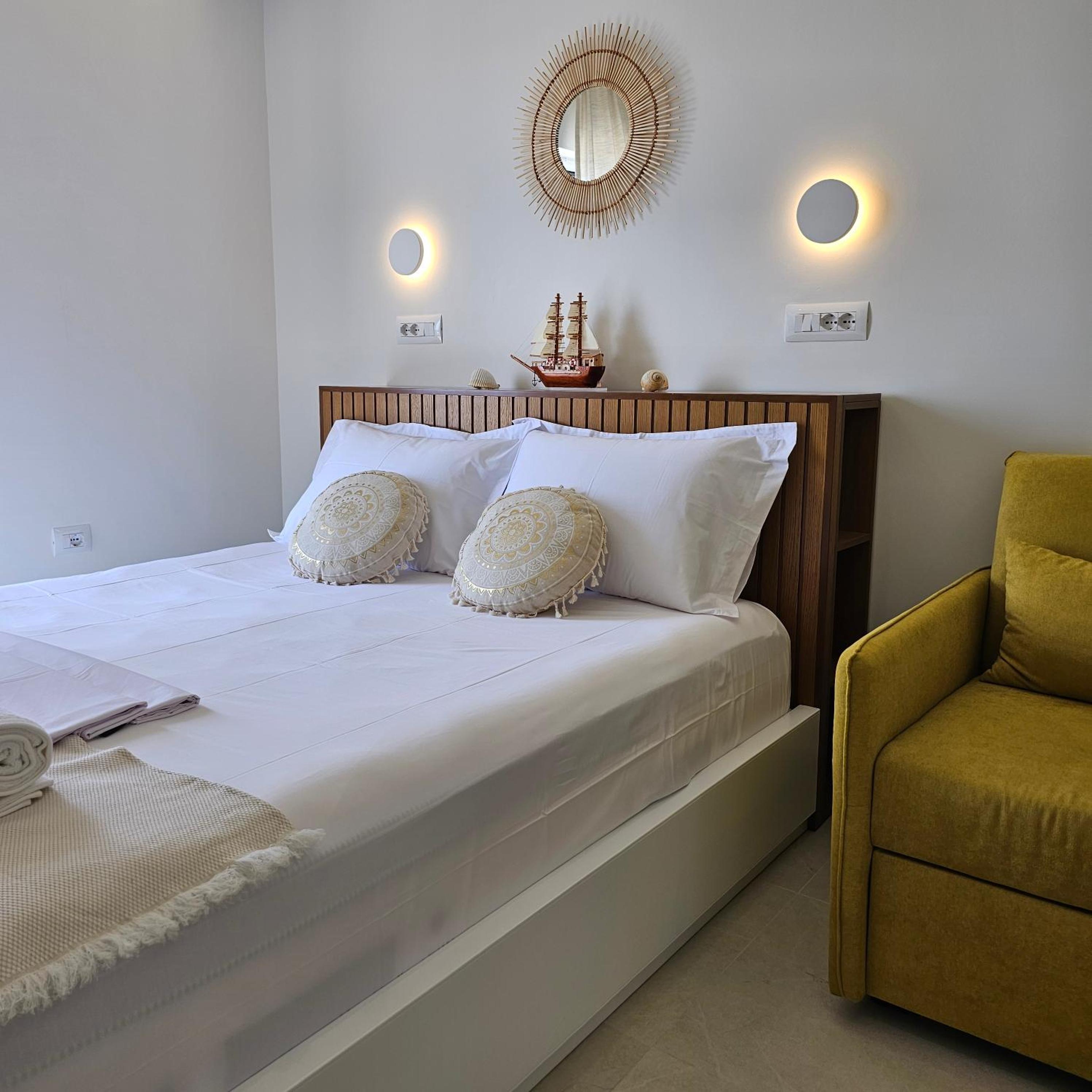 Ares Beachfront Luxury Rooms