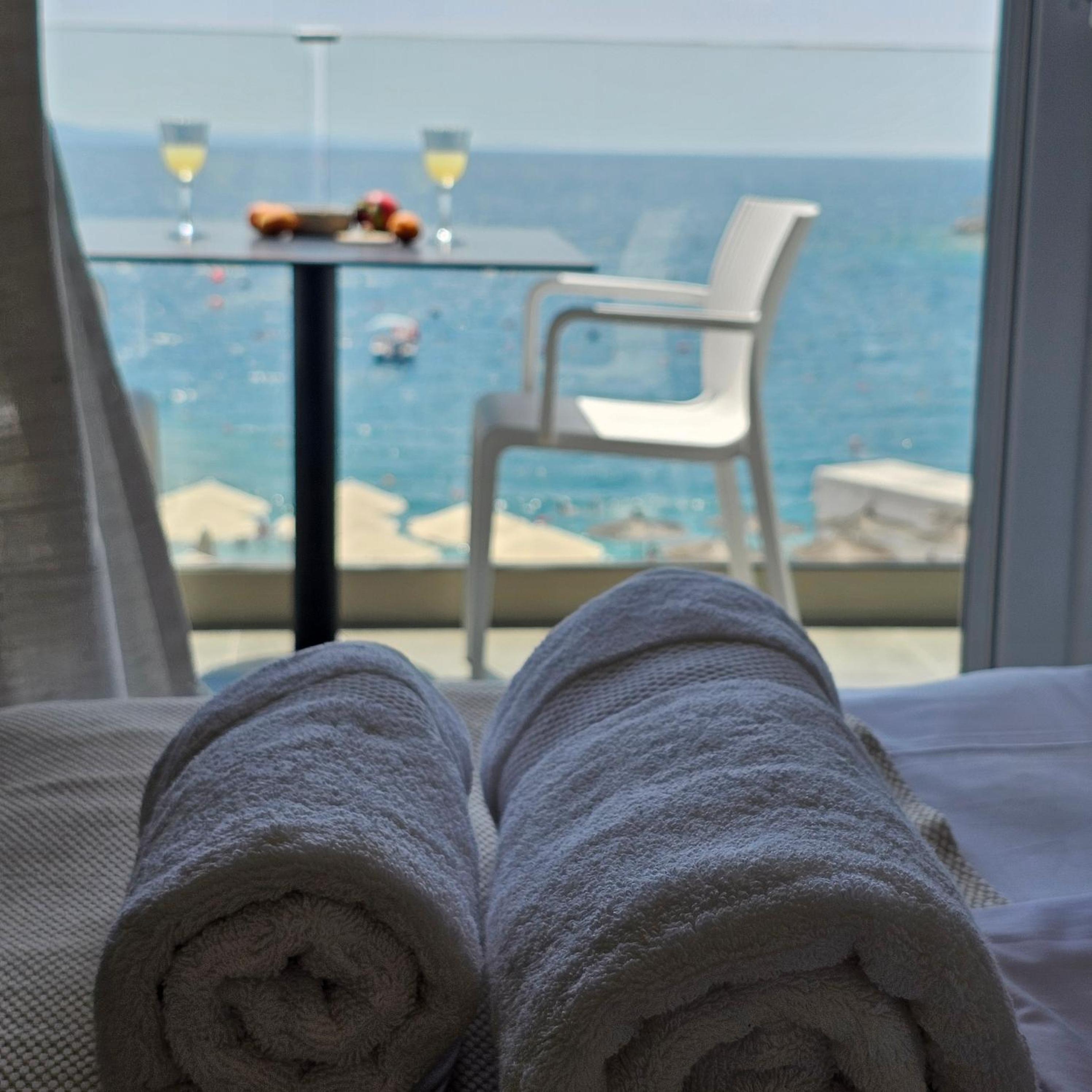Ares Beachfront Luxury Rooms