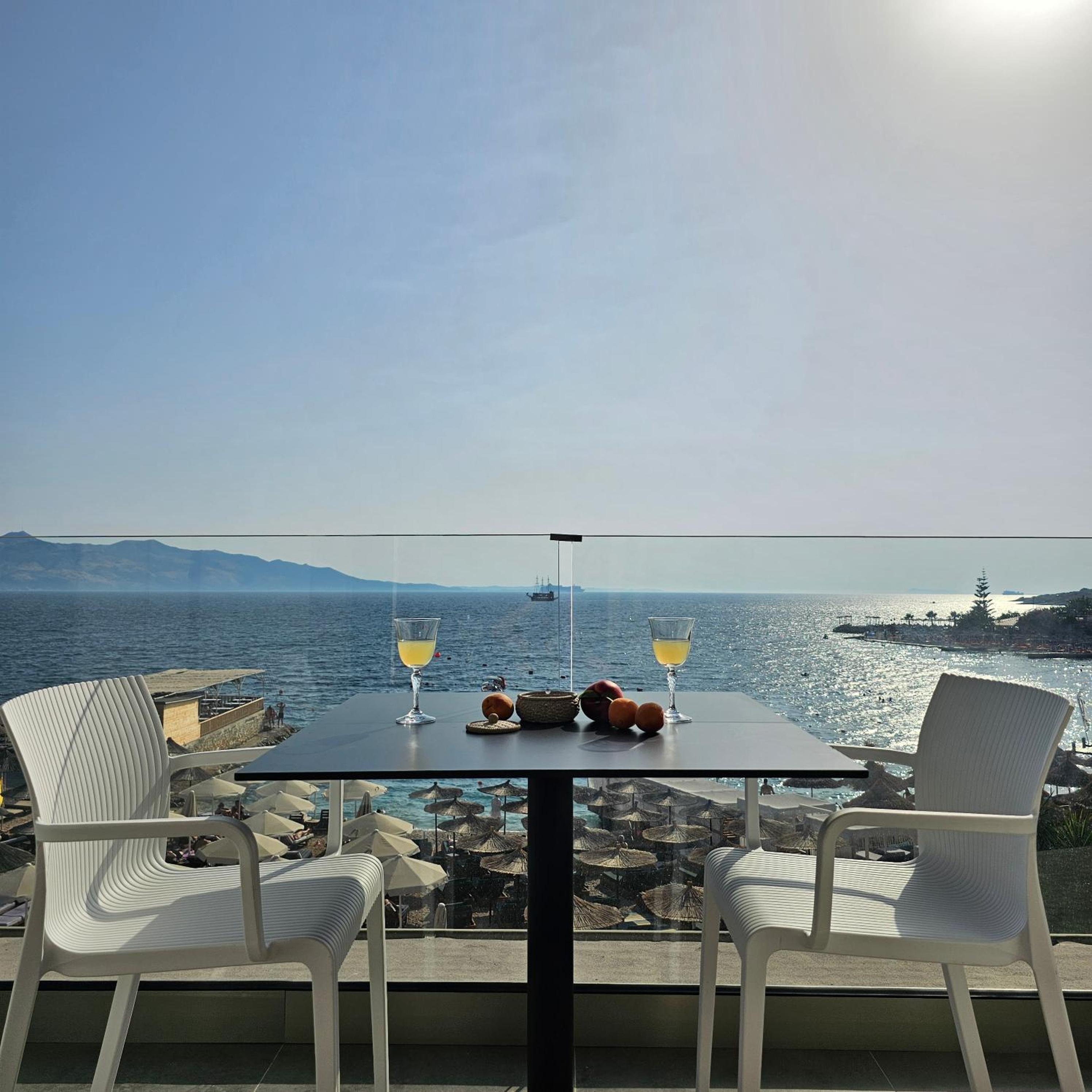 Ares Beachfront Luxury Rooms