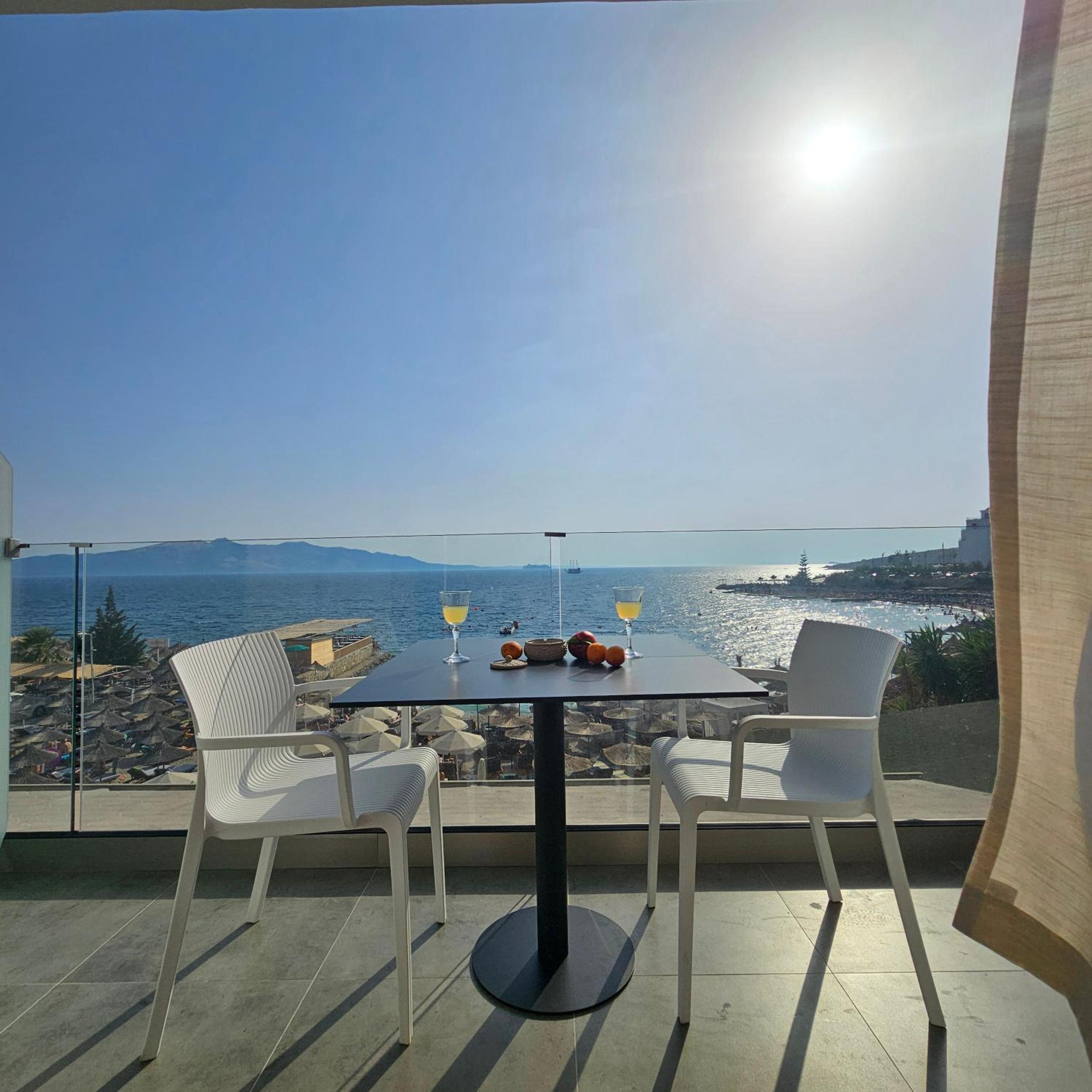 Ares Beachfront Luxury Rooms