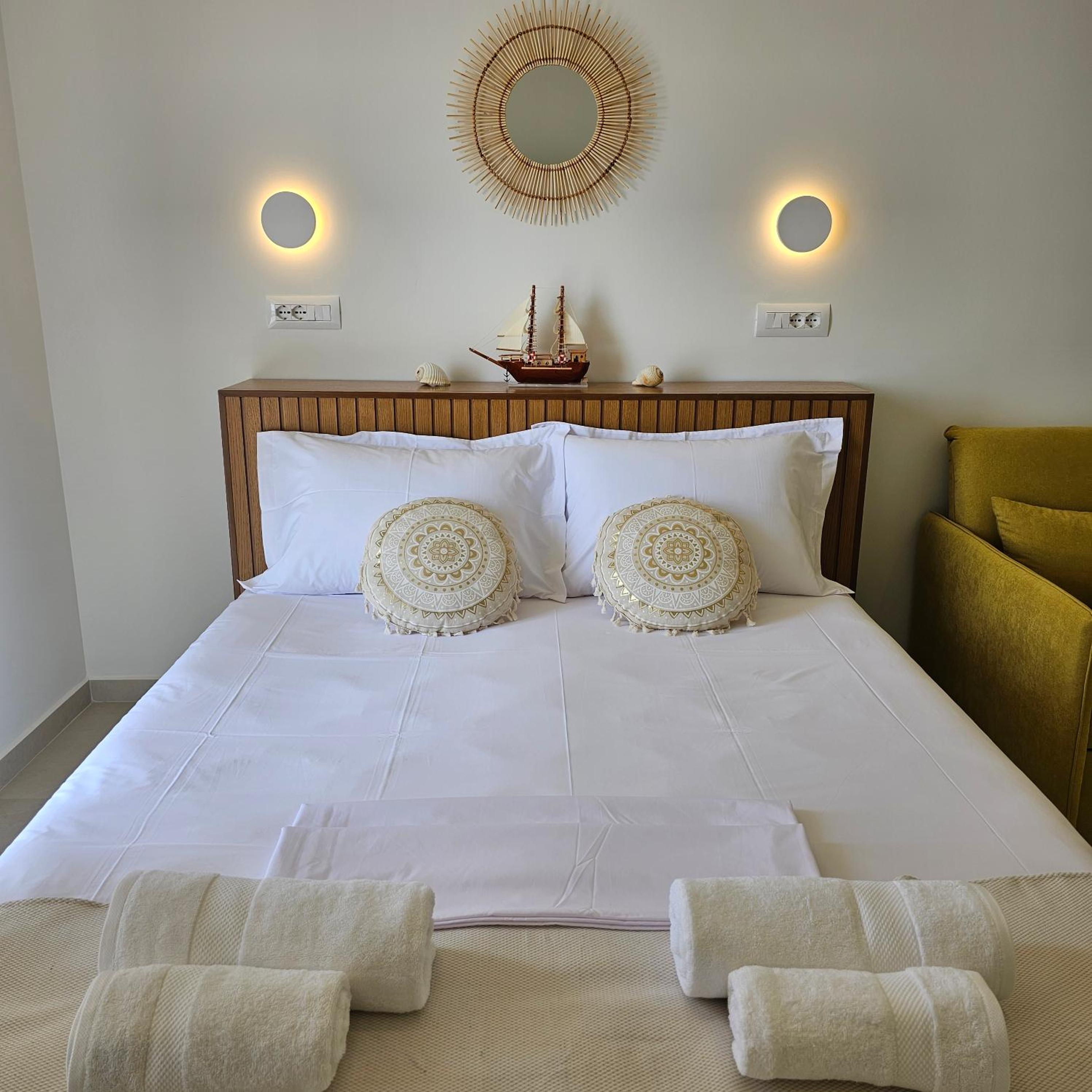 Ares Beachfront Luxury Rooms