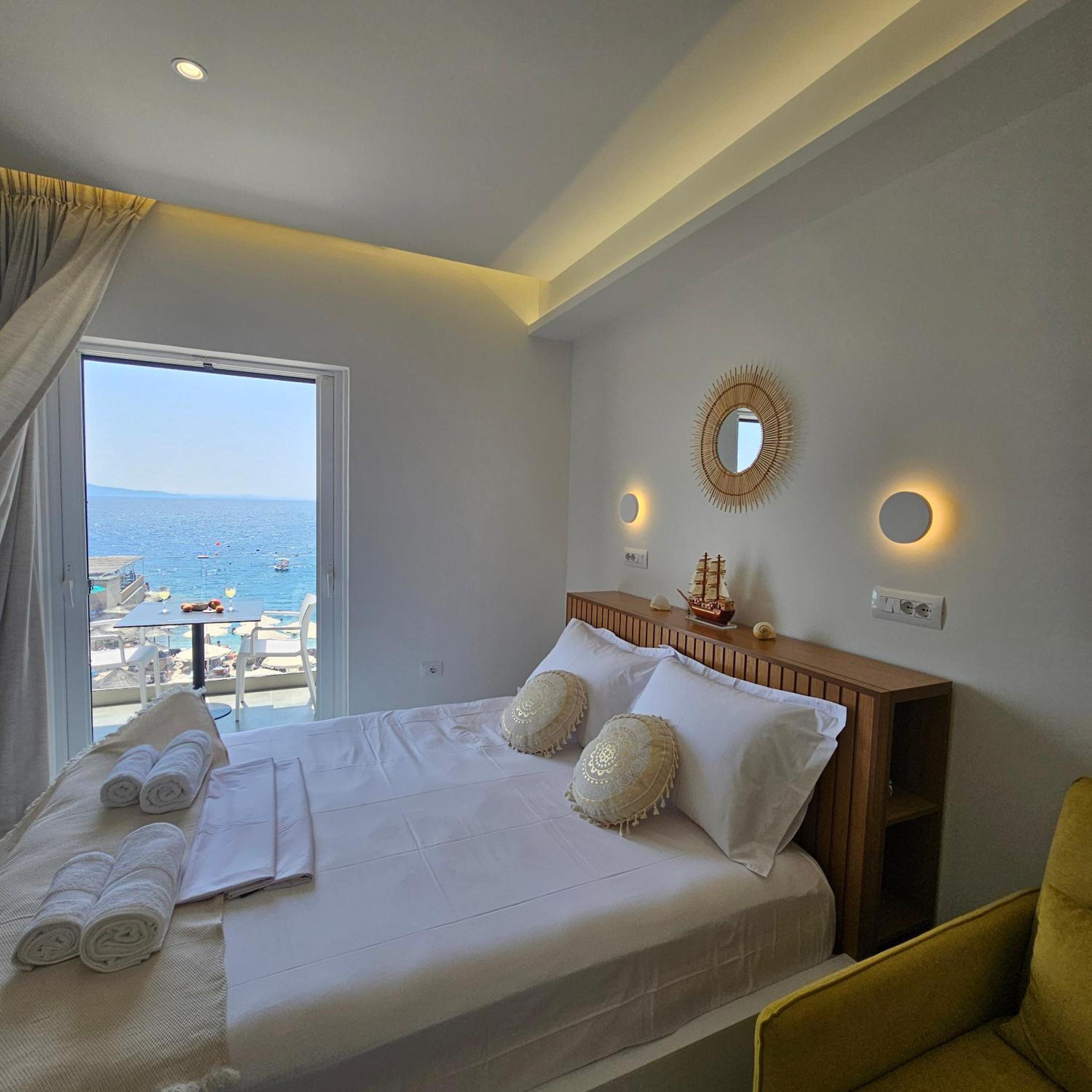 Ares Beachfront Luxury Rooms