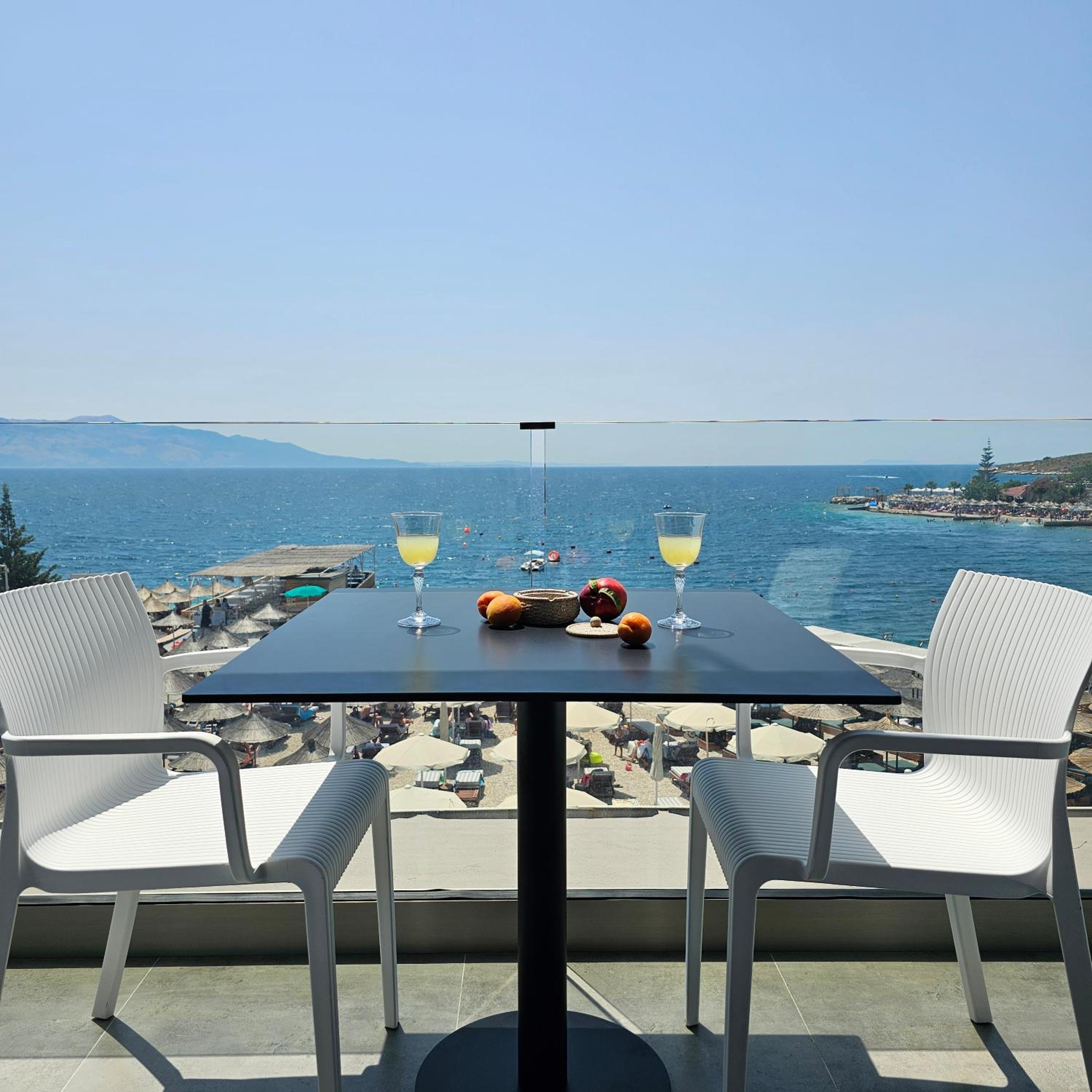 Ares Beachfront Luxury Rooms