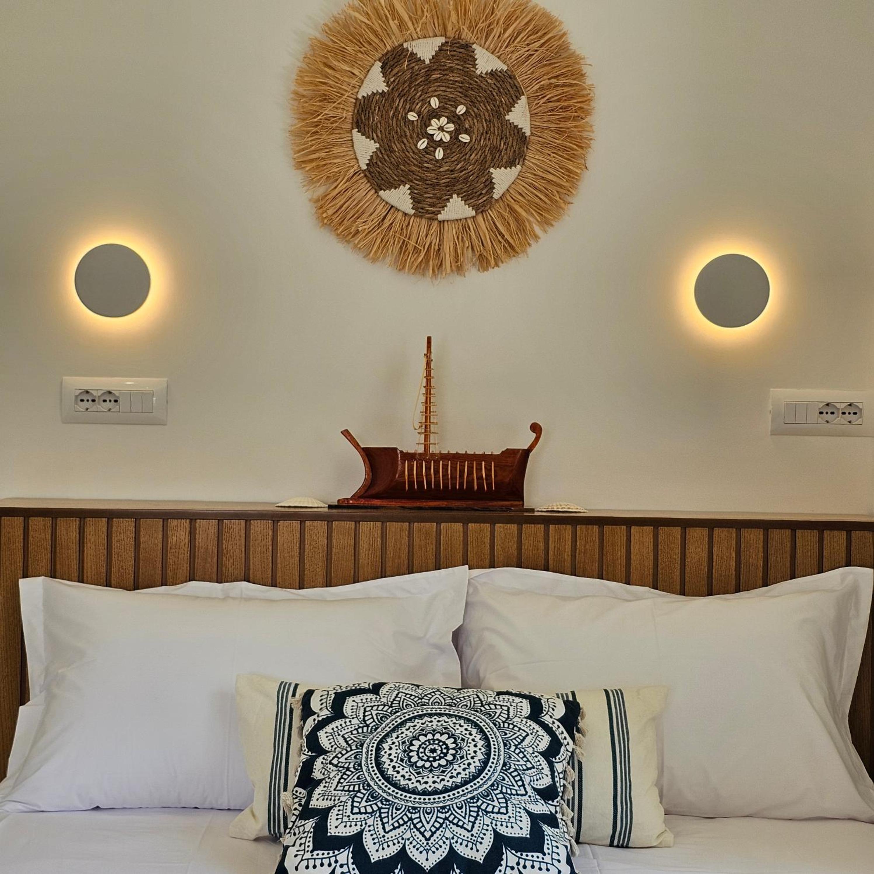 Ares Beachfront Luxury Rooms