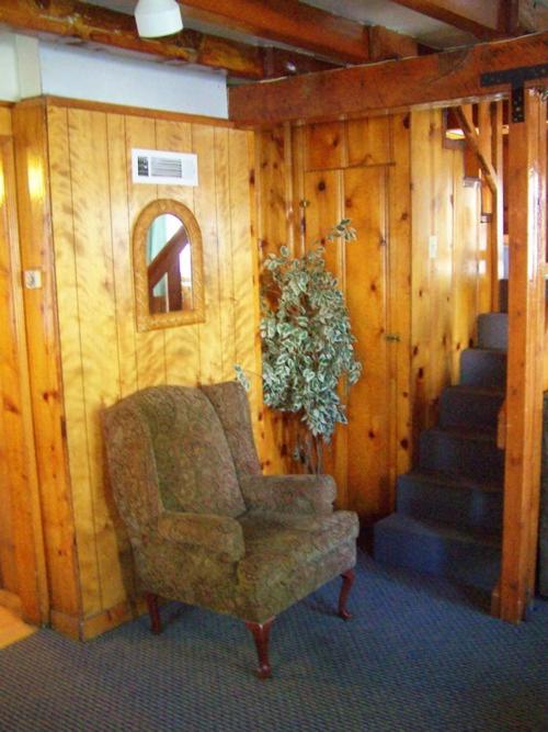 Golden Bear Cottages