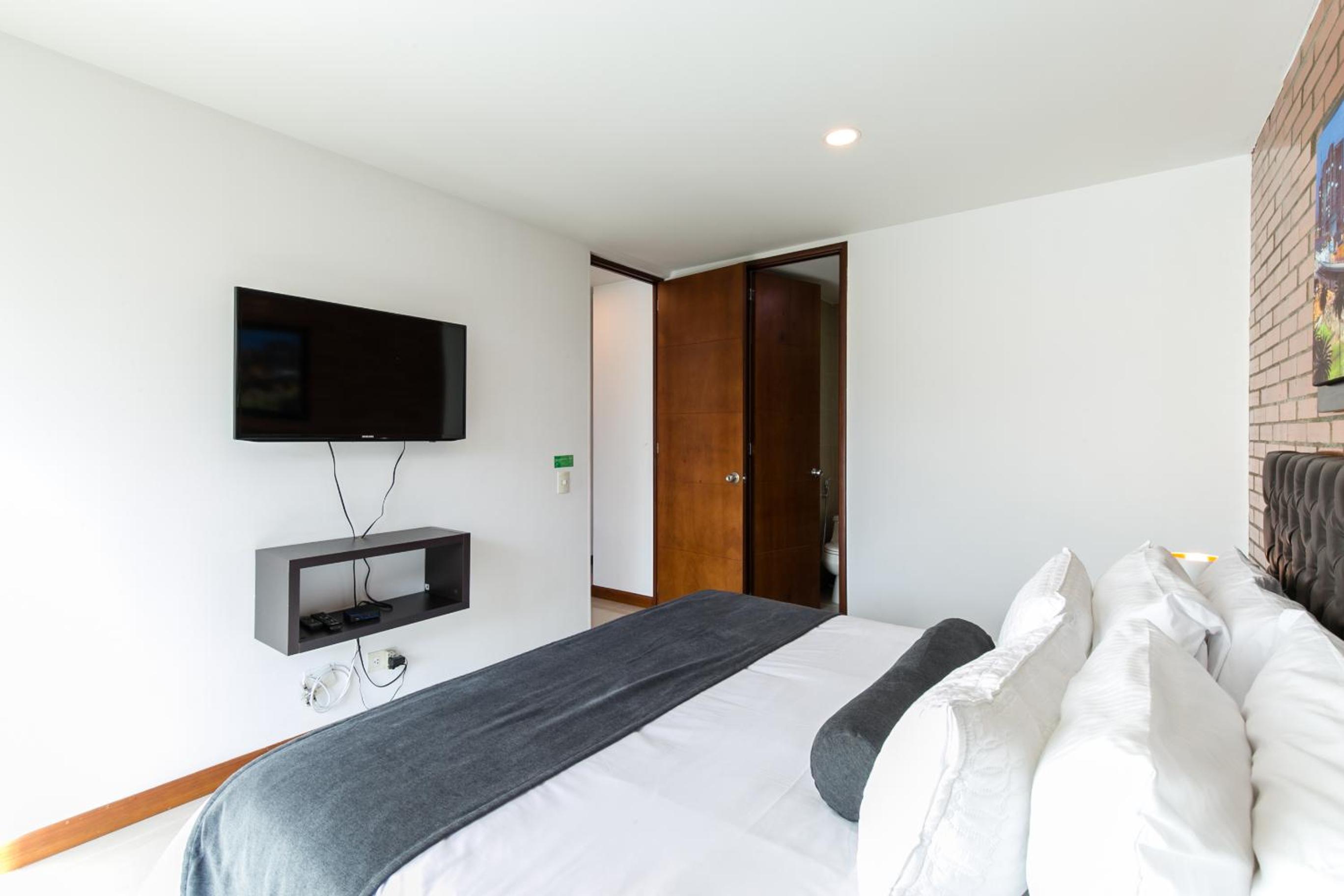 Blux Apartments Medellin